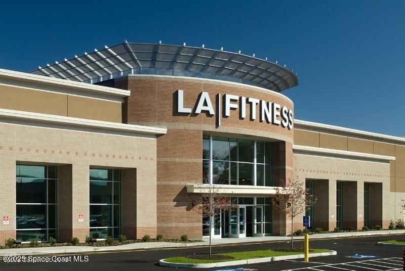 Melbourne, Florida, 32934, United States, 5 Bedrooms Bedrooms, ,3 BathroomsBathrooms,Residential,For Sale,1989244