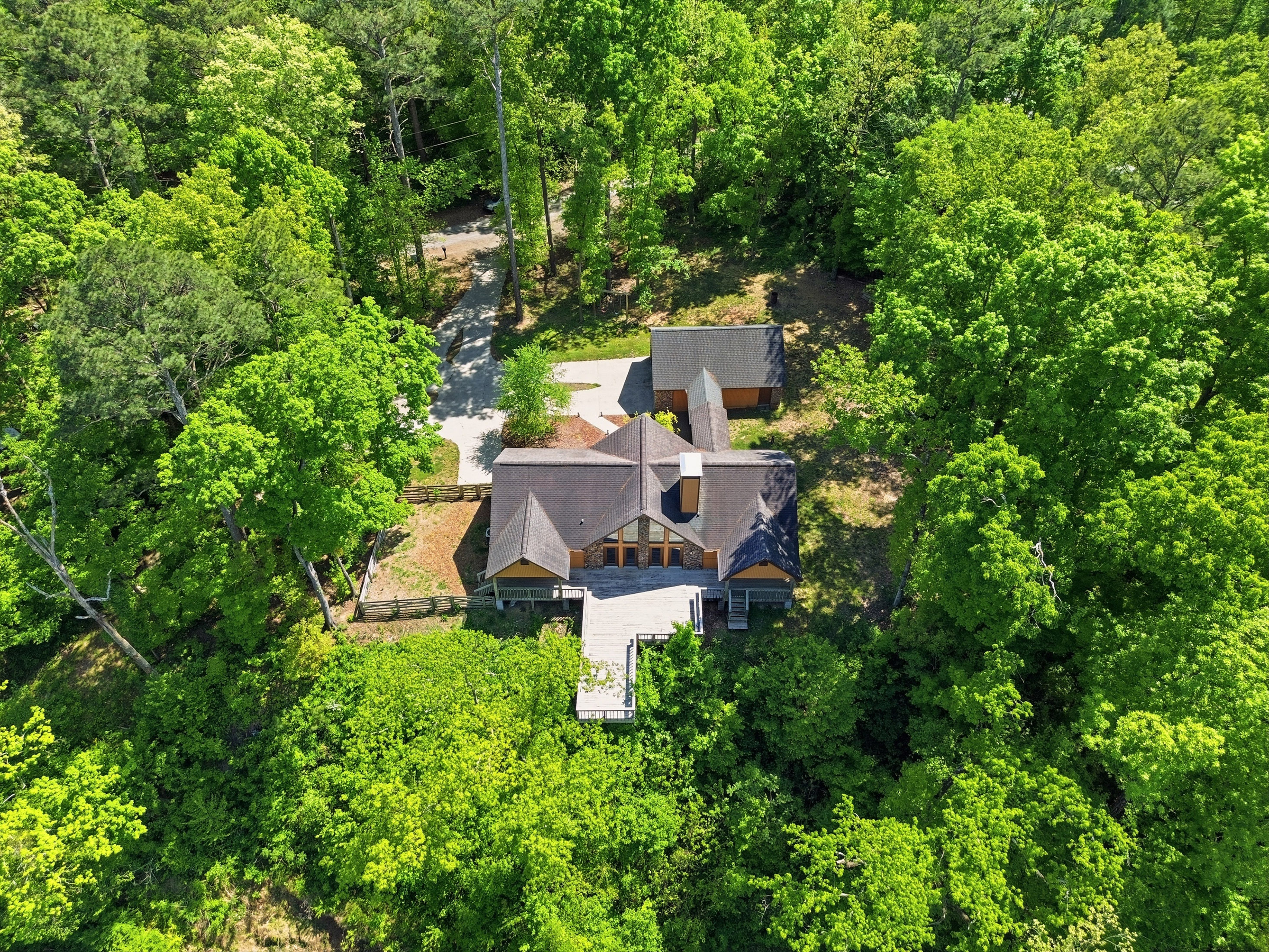  Ideal Cabin Escape Ready for Your Riverfront Lifestyle - 物件實景