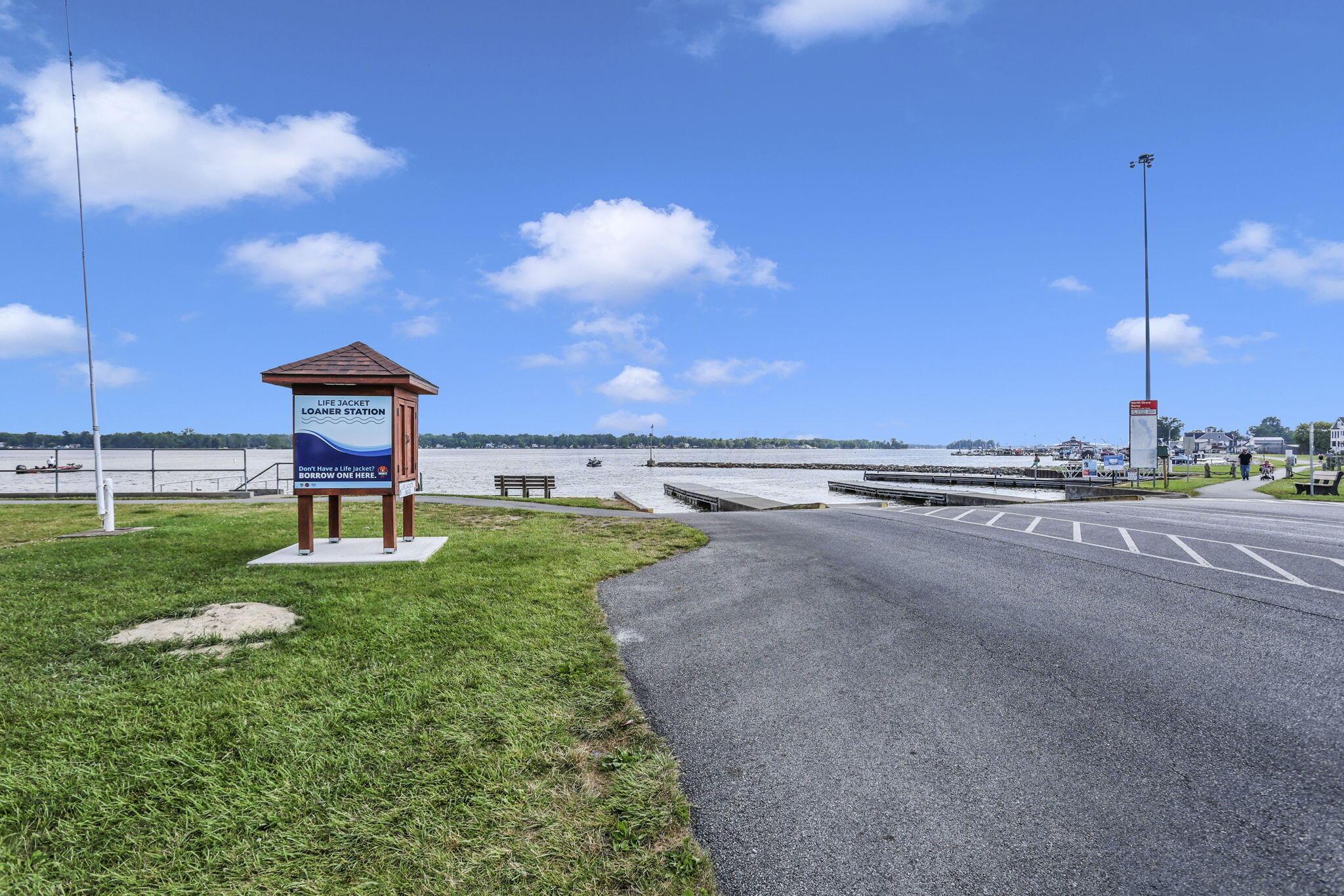 Buckeye Lake, Ohio, 43008, United States, 3 Bedrooms Bedrooms, ,3 BathroomsBathrooms,Residential,For Sale,1975089