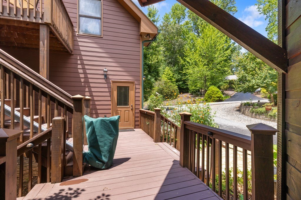 Blairsville, Georgia, 30512, United States, 3 Bedrooms Bedrooms, ,4 BathroomsBathrooms,Residential,For Sale,1895292