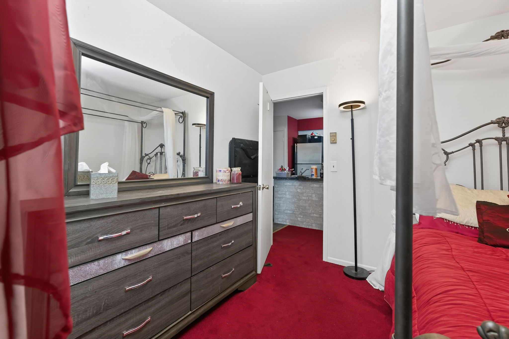  ?Village Green? Second Floor Condominium - 物件實景