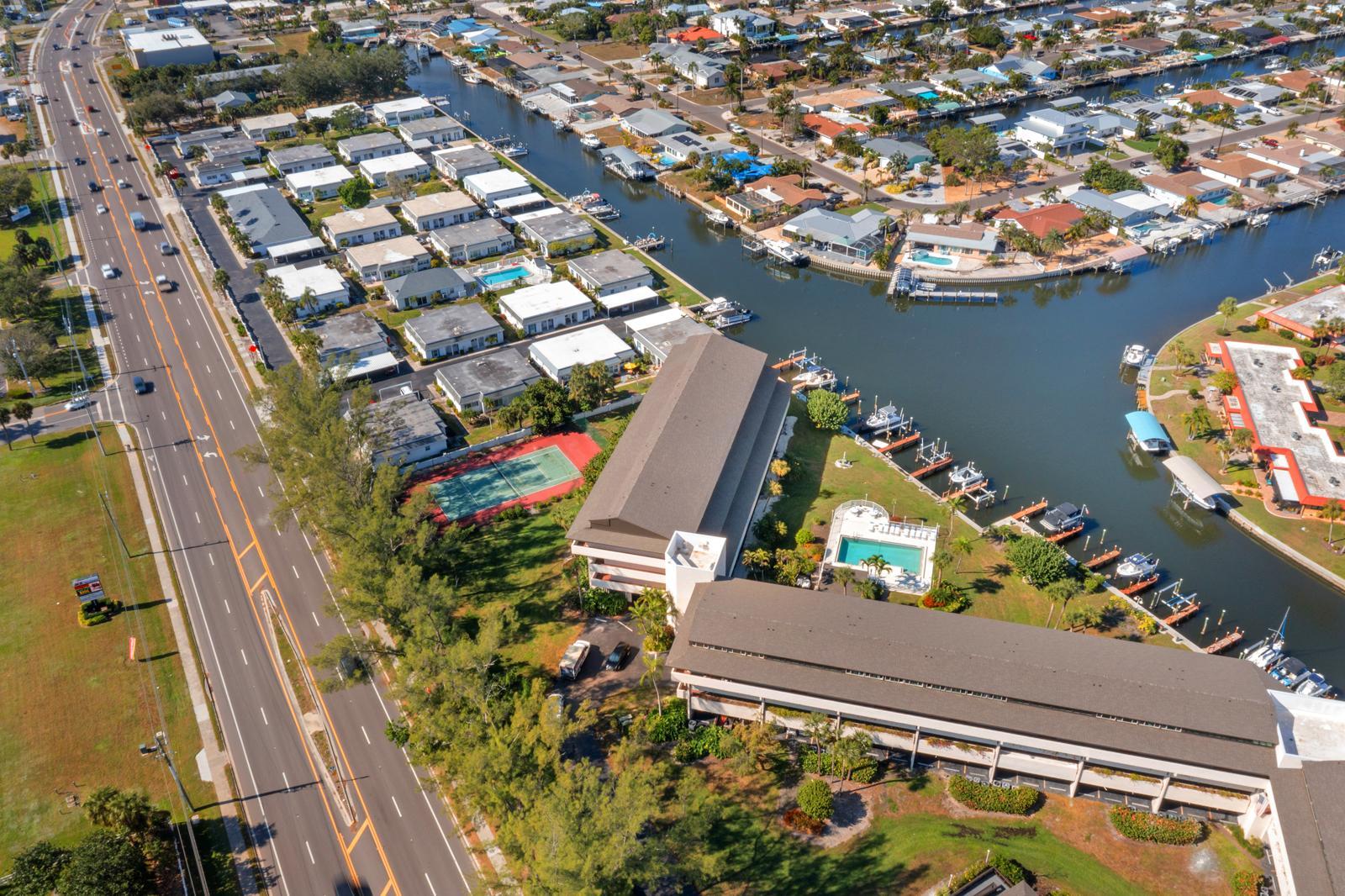 Bradenton, Florida, 34210, United States, 3 Bedrooms Bedrooms, ,3 BathroomsBathrooms,Residential,For Sale,2001185