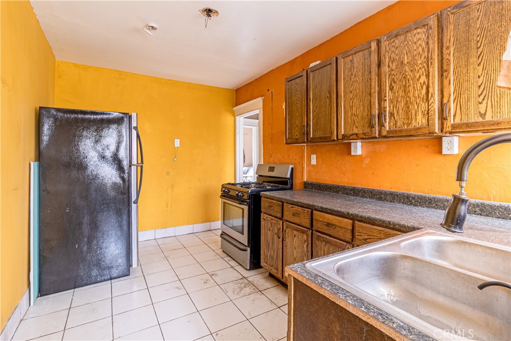Los Angeles, California, 90033, United States, ,Residential,For Sale,1943914