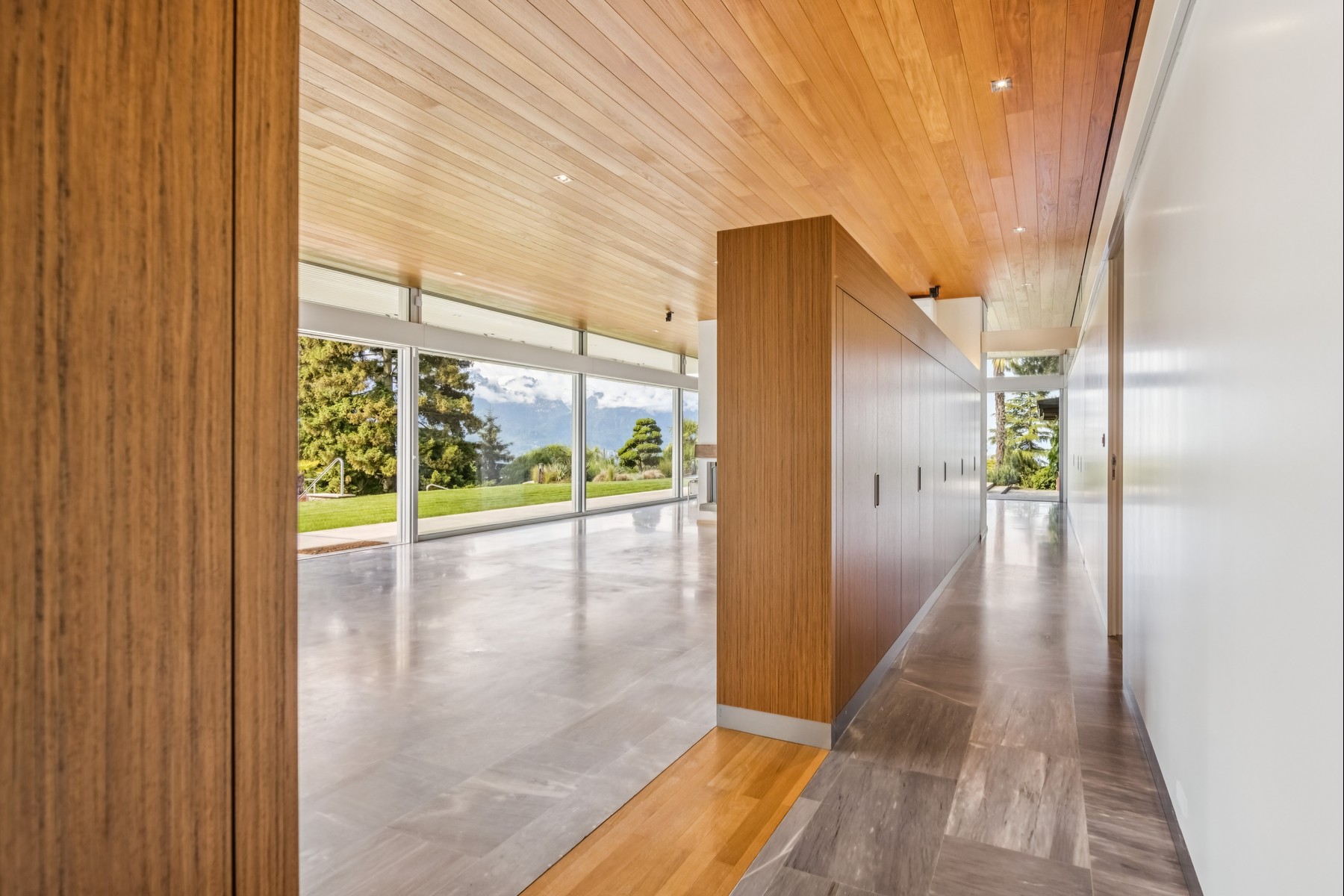  Unique property combining contemporary volumes, nature and spectacular views - 物件實景