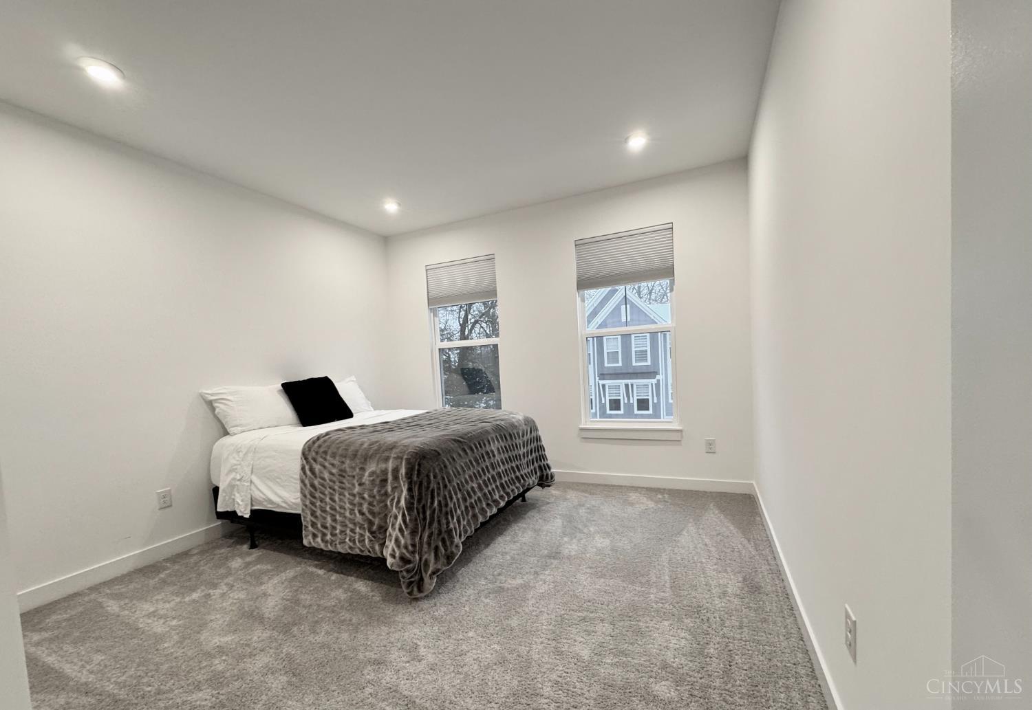 Loveland, Ohio, 45140, United States, 3 Bedrooms Bedrooms, ,3 BathroomsBathrooms,Residential,For Sale,2003068