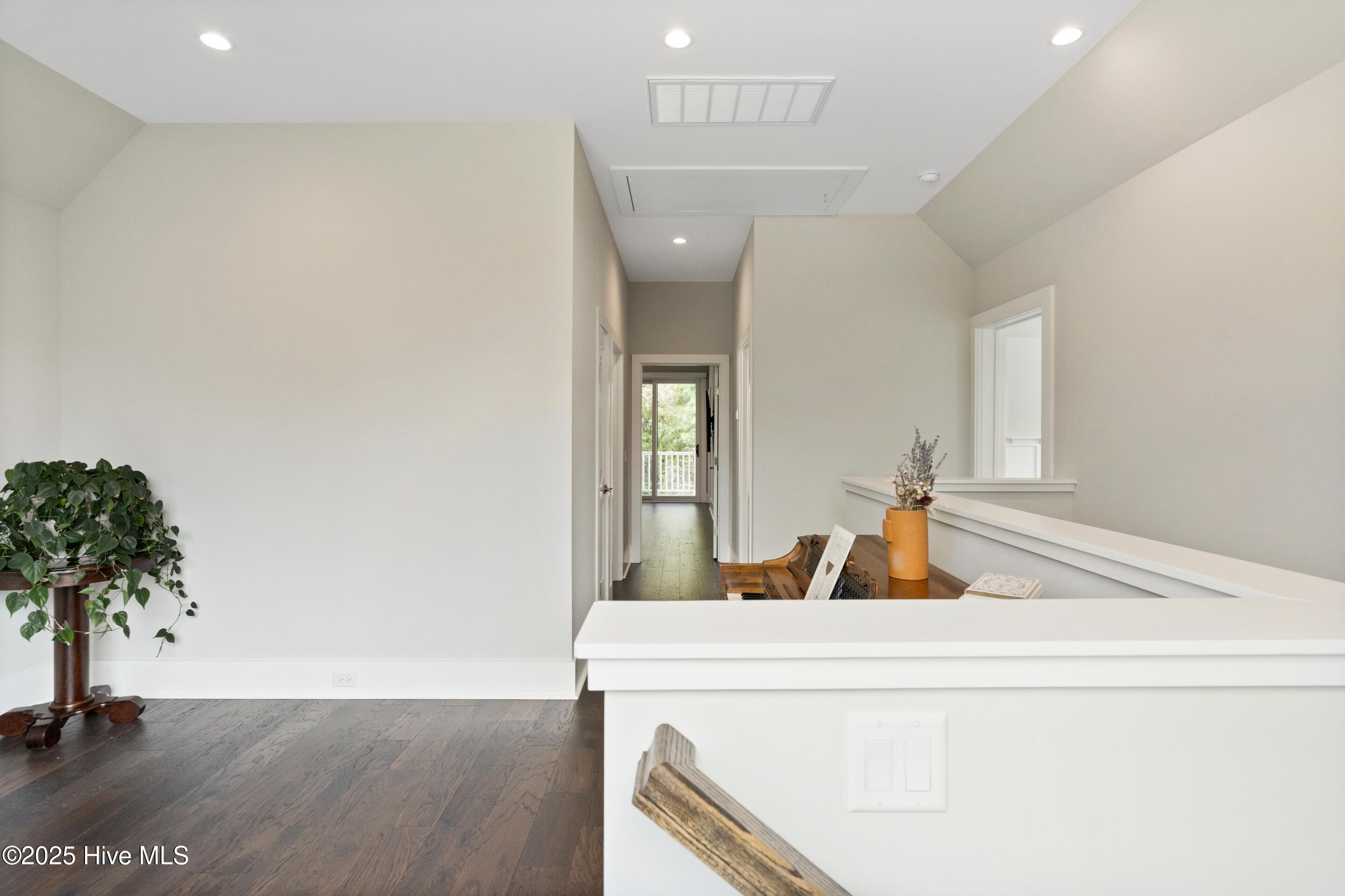 Wilmington, North Carolina, 28411, United States, 4 Bedrooms Bedrooms, ,5 BathroomsBathrooms,Residential,For Sale,1992122