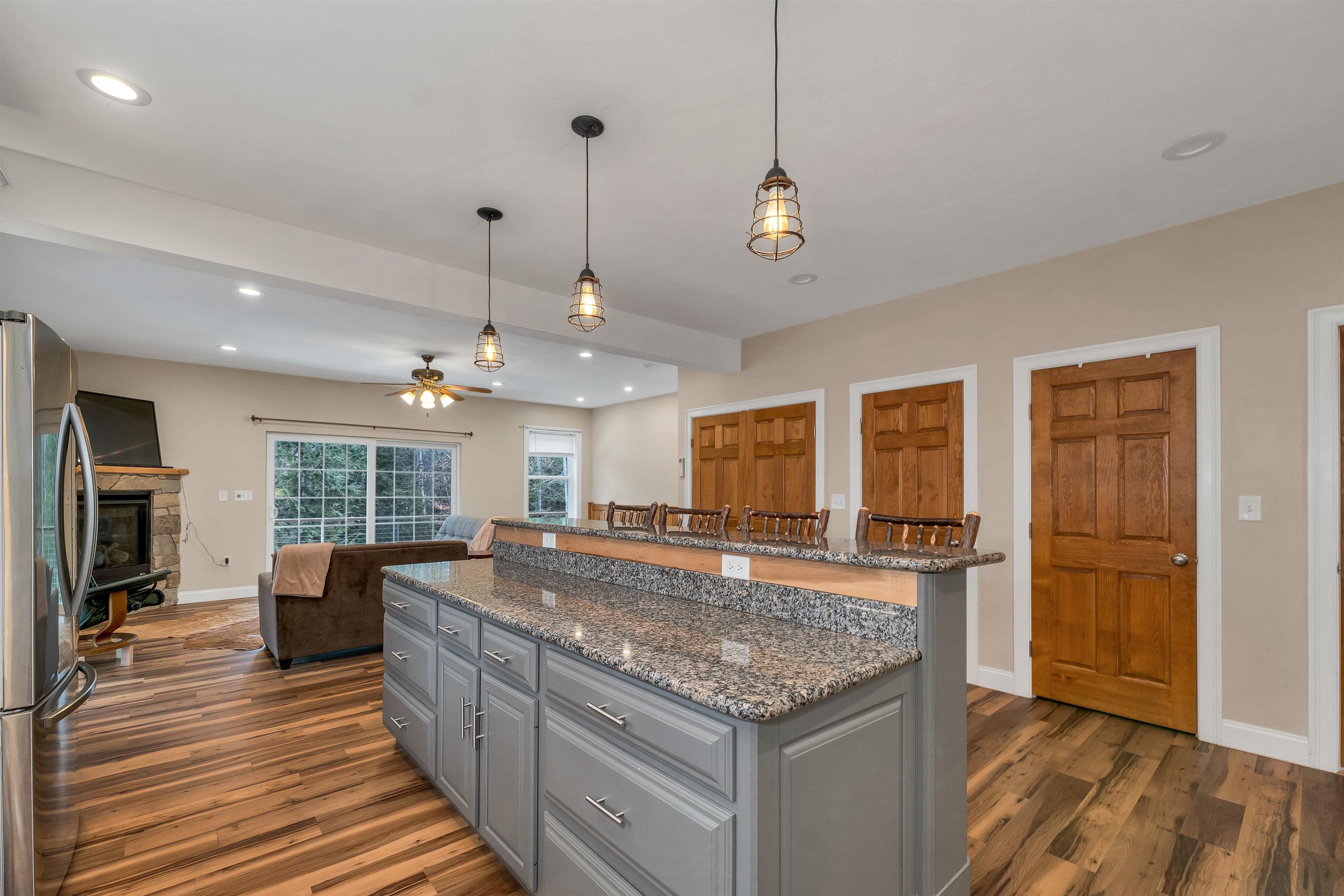 Meredith, New Hampshire, 03253, United States, 4 Bedrooms Bedrooms, ,2 BathroomsBathrooms,Residential,For Sale,1998295