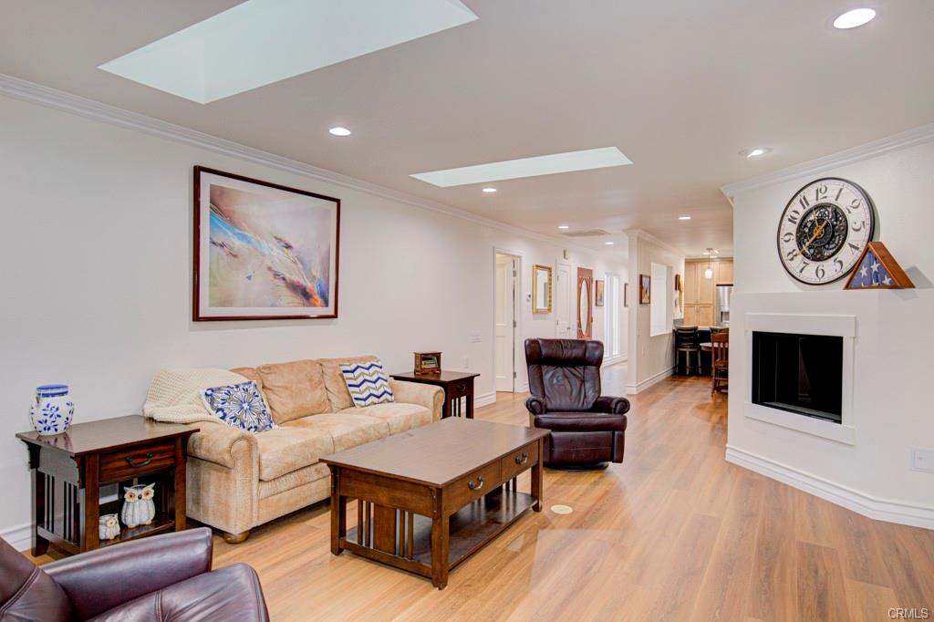 Laguna Woods, California, 92637, United States, 2 Bedrooms Bedrooms, ,Residential,For Sale,2005707