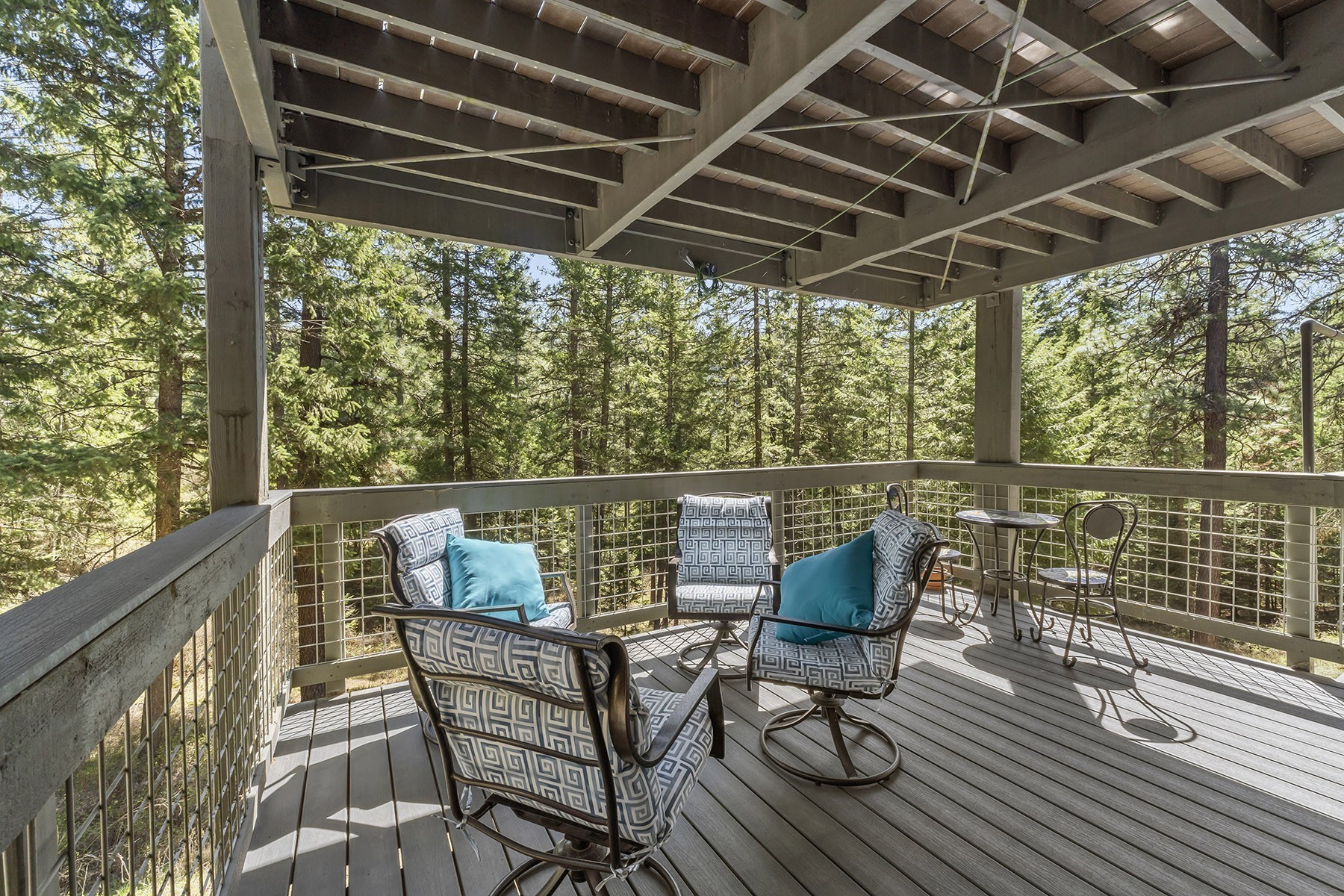  Cougar Estate Acreage - 物件實景