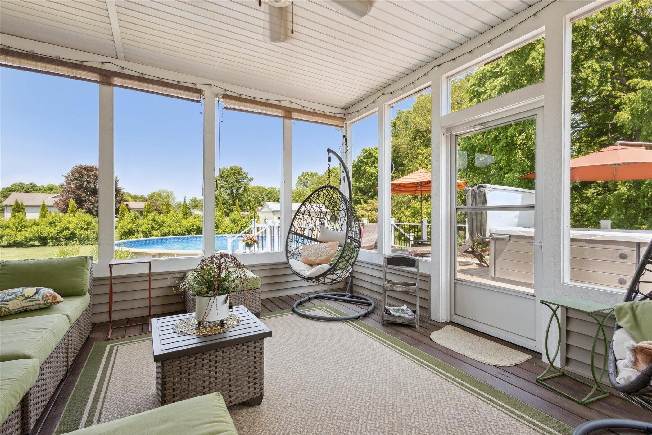 Edwardsburg, Michigan, 49112, United States, 4 Bedrooms Bedrooms, ,4 BathroomsBathrooms,Residential,For Sale,1989598