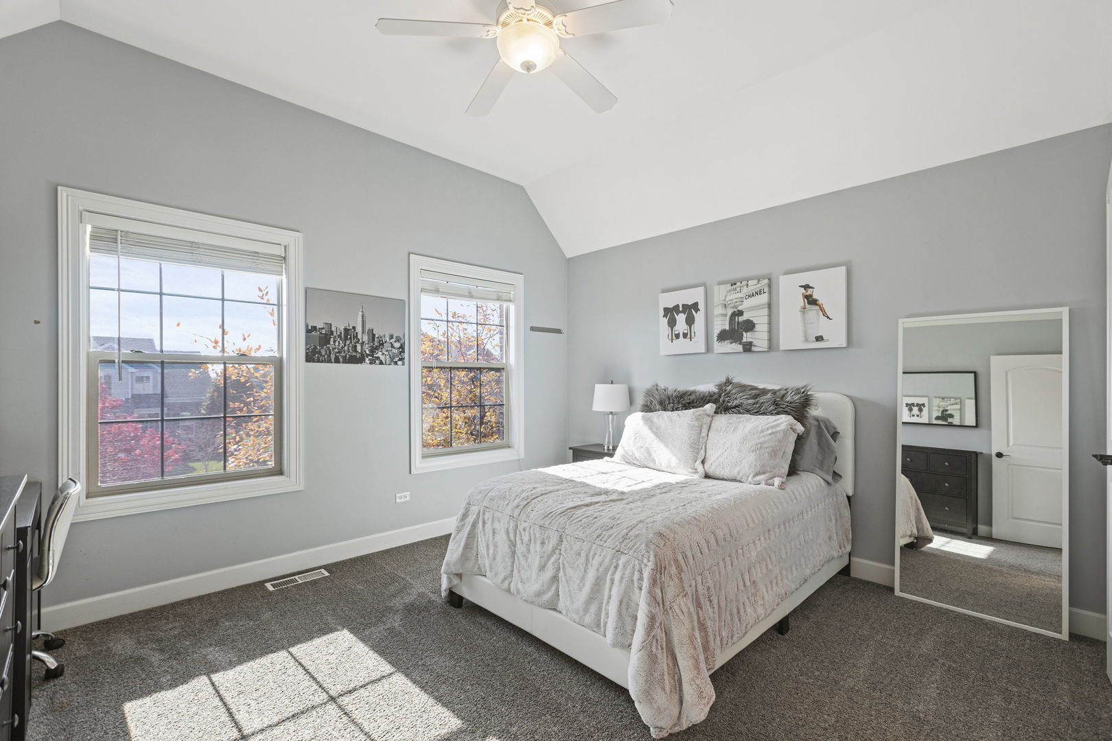 Plainfield, Illinois, 60586, United States, 4 Bedrooms Bedrooms, ,4 BathroomsBathrooms,Residential,For Sale,1989216