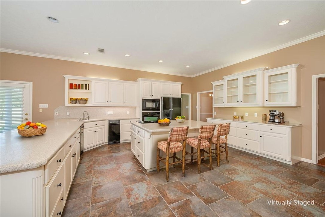 College Station, Texas, 77845, United States, 5 Bedrooms Bedrooms, ,5 BathroomsBathrooms,Residential,For Sale,1876080