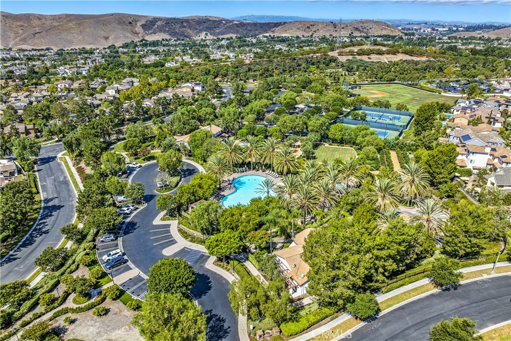 Ladera Ranch, California, 92694, United States, 4 Bedrooms Bedrooms, ,3 BathroomsBathrooms,Residential,For Sale,2000318