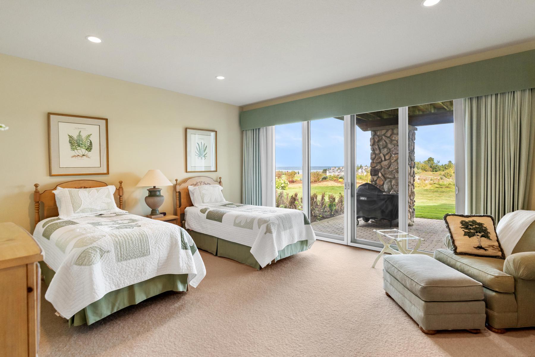  Quarry Bluffs Condo - 物件實景