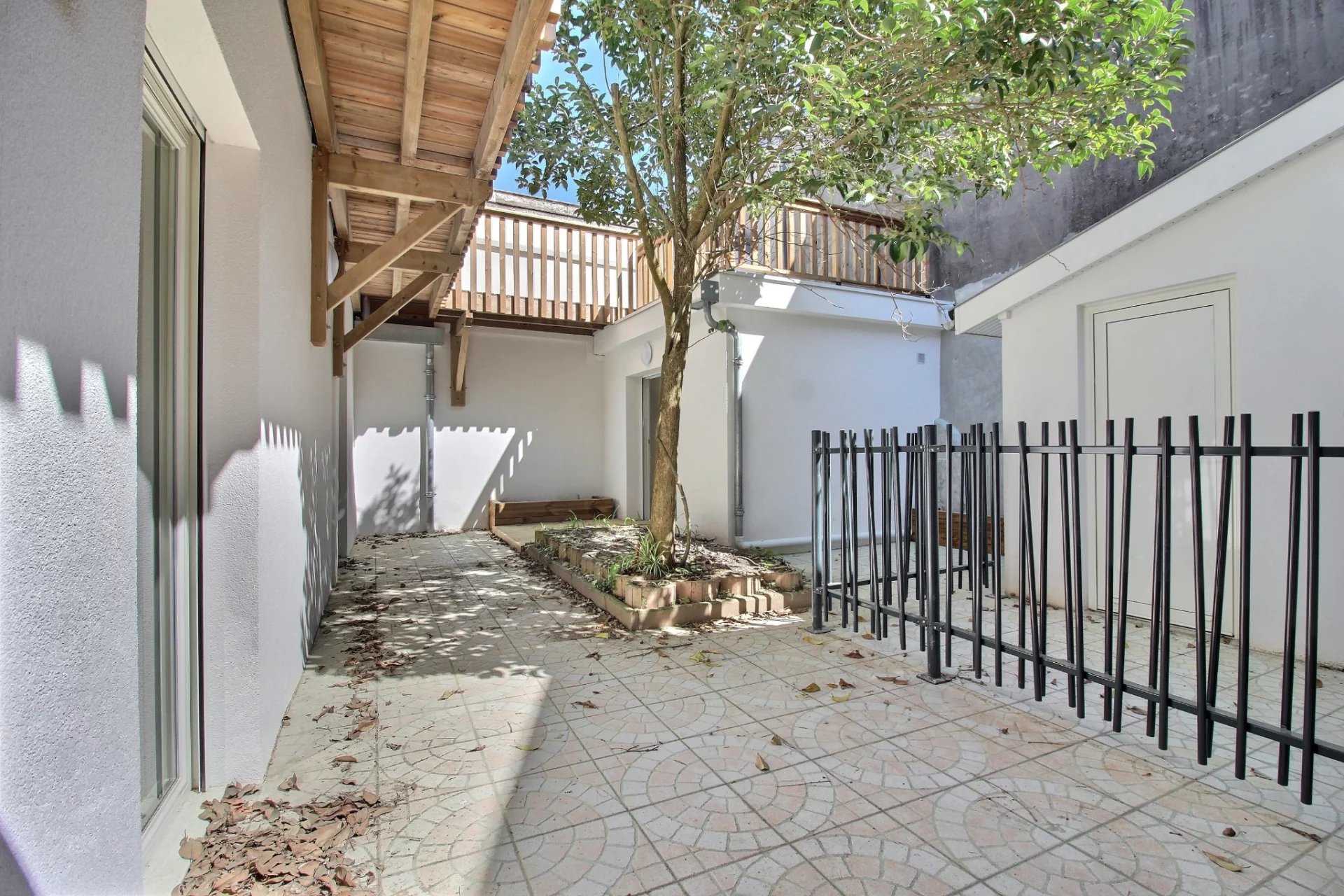 Arcachon, New Aquitaine, 33120, FR, 3 Bedrooms Bedrooms, ,2 BathroomsBathrooms,Residential,For Sale,1995990