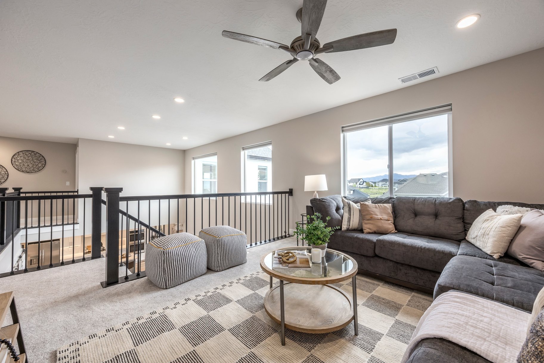  Practically Brand New Home in Highland, with Stunning Mountain Views - 物件實景