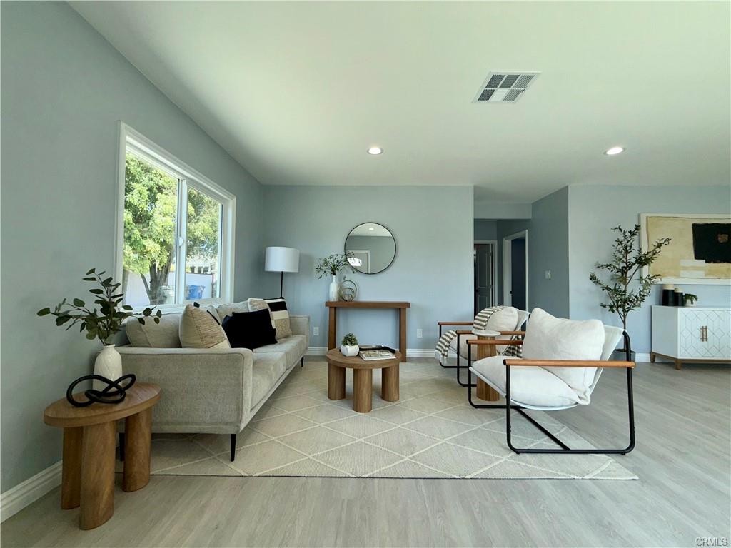 Azusa, California, 91702, United States, 5 Bedrooms Bedrooms, ,Residential,For Sale,1980022