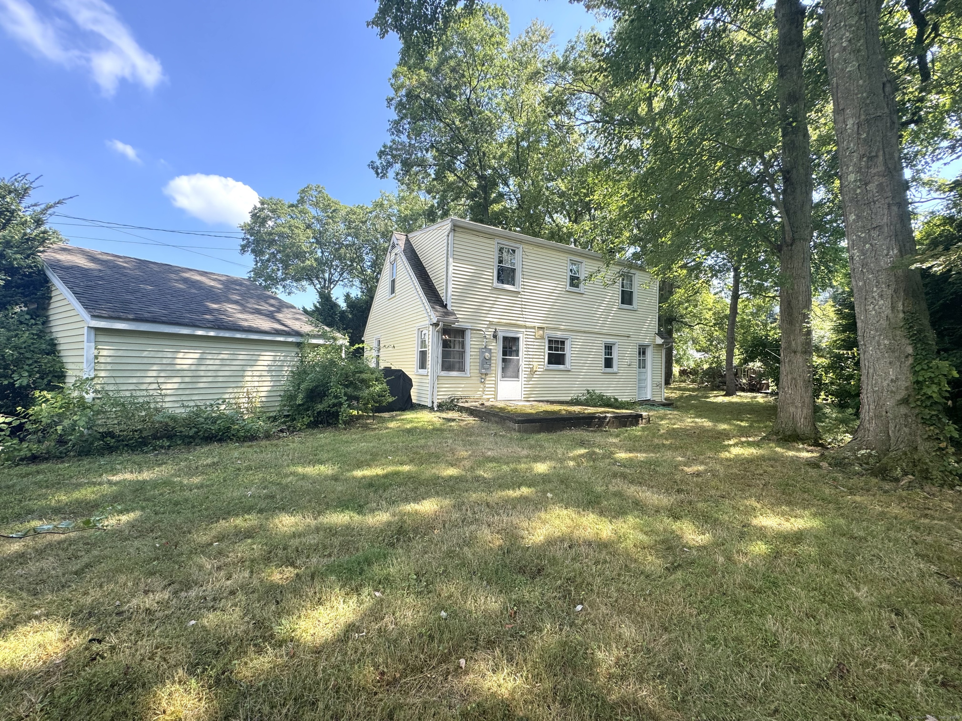Norwalk, Connecticut, 06851, United States, 3 Bedrooms Bedrooms, ,2 BathroomsBathrooms,Residential,For Sale,1941745