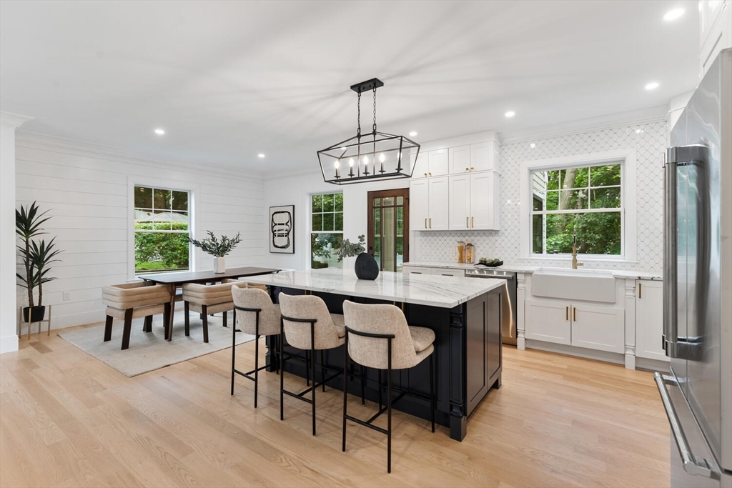 Winchester, Massachusetts, 01890, United States, 6 Bedrooms Bedrooms, ,5 BathroomsBathrooms,Residential,For Sale,1940960