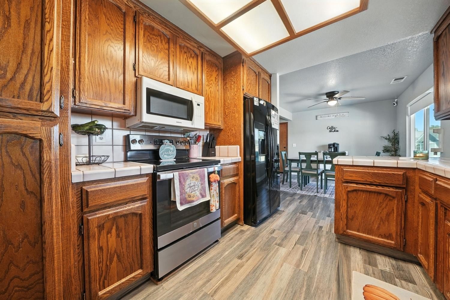 Valley Springs, California, 95252, United States, 3 Bedrooms Bedrooms, ,2 BathroomsBathrooms,Residential,For Sale,1984157