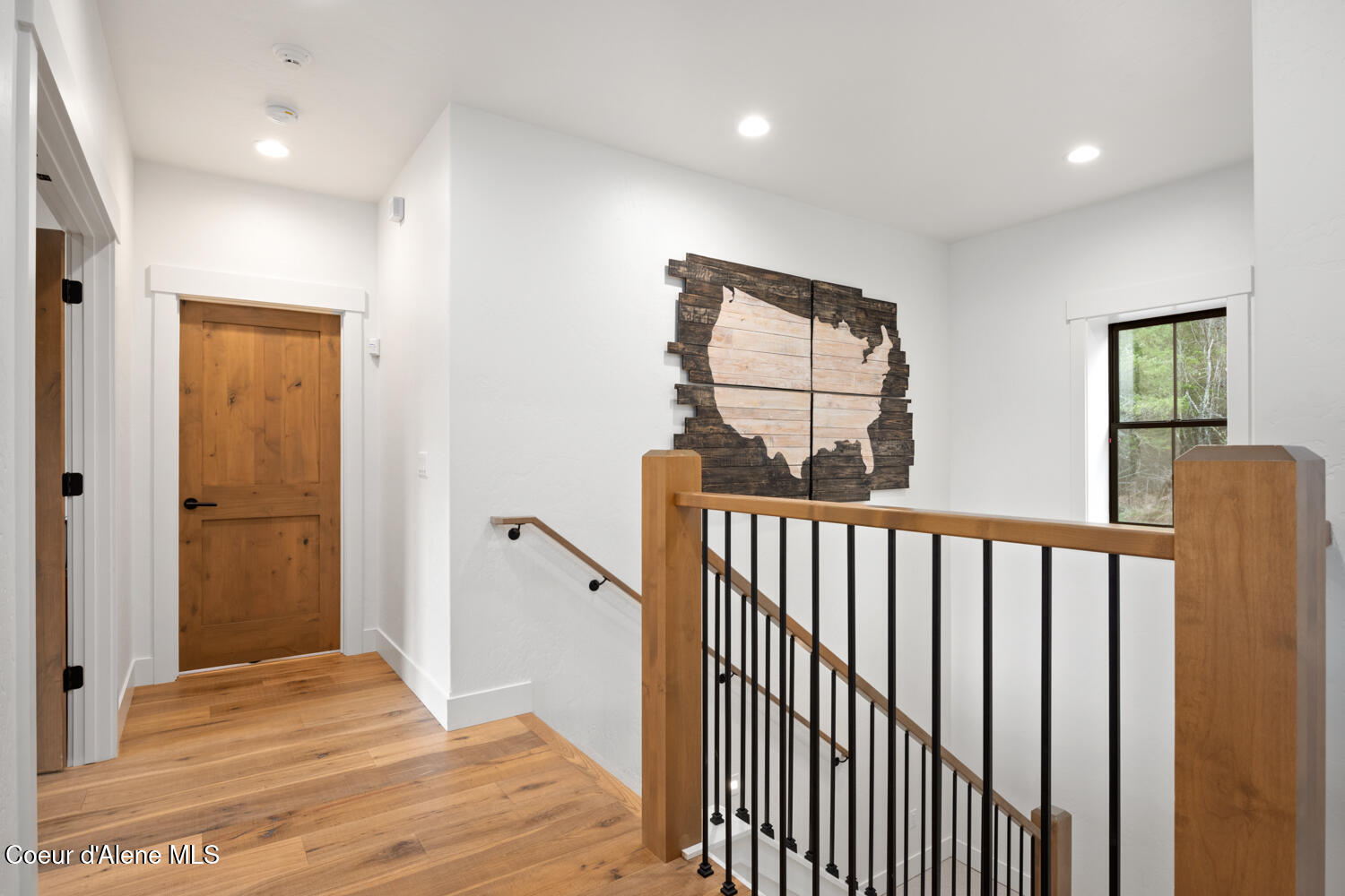 Coeur d'Alene, Idaho, 83814, United States, 4 Bedrooms Bedrooms, ,4 BathroomsBathrooms,Residential,For Sale,2044765