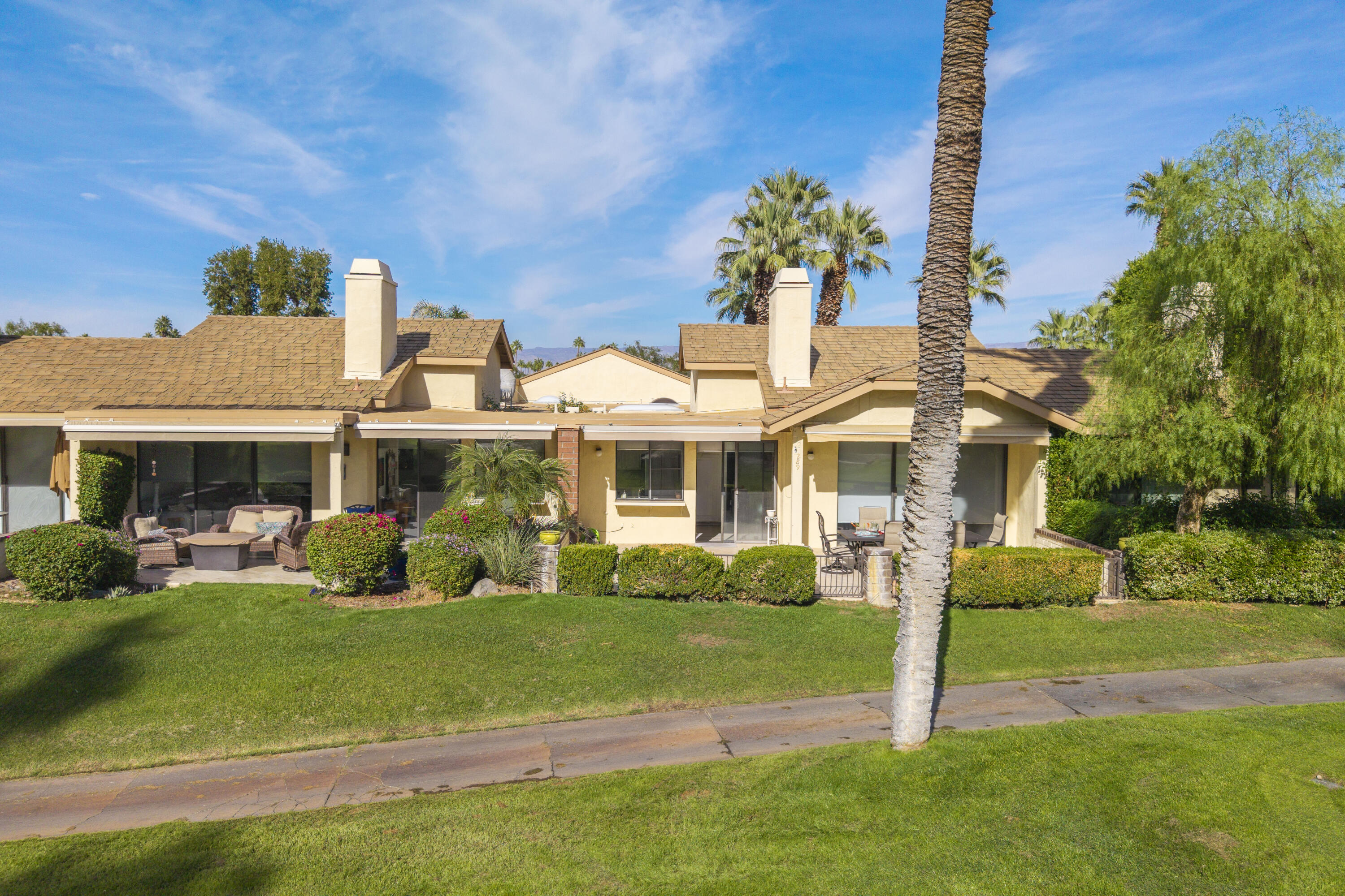 Palm Desert, California, 92260, United States, 2 Bedrooms Bedrooms, ,2 BathroomsBathrooms,Residential,For Sale,1987933