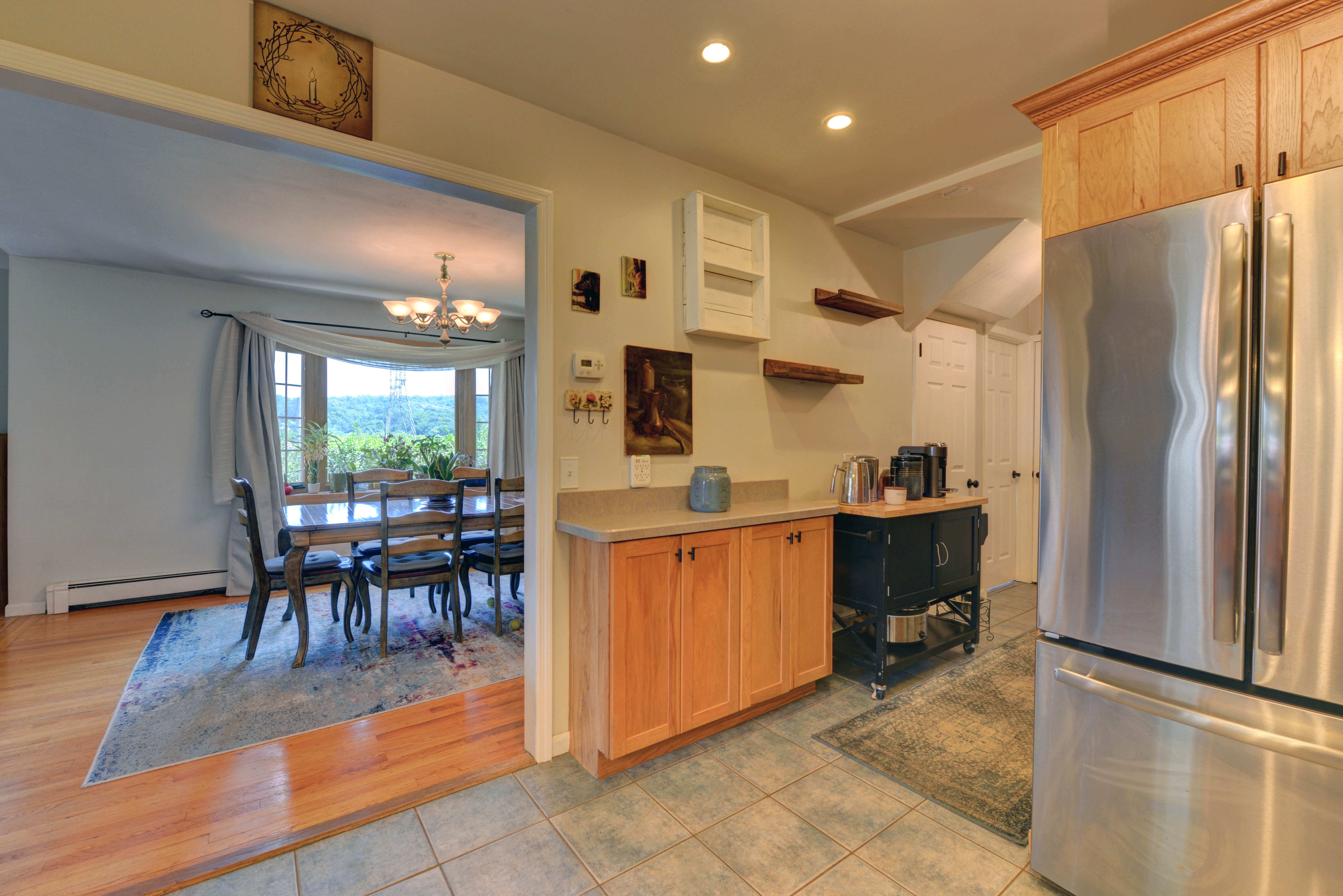 Mahwah, New Jersey, 07430, United States, 4 Bedrooms Bedrooms, ,2 BathroomsBathrooms,Residential,For Sale,1931403