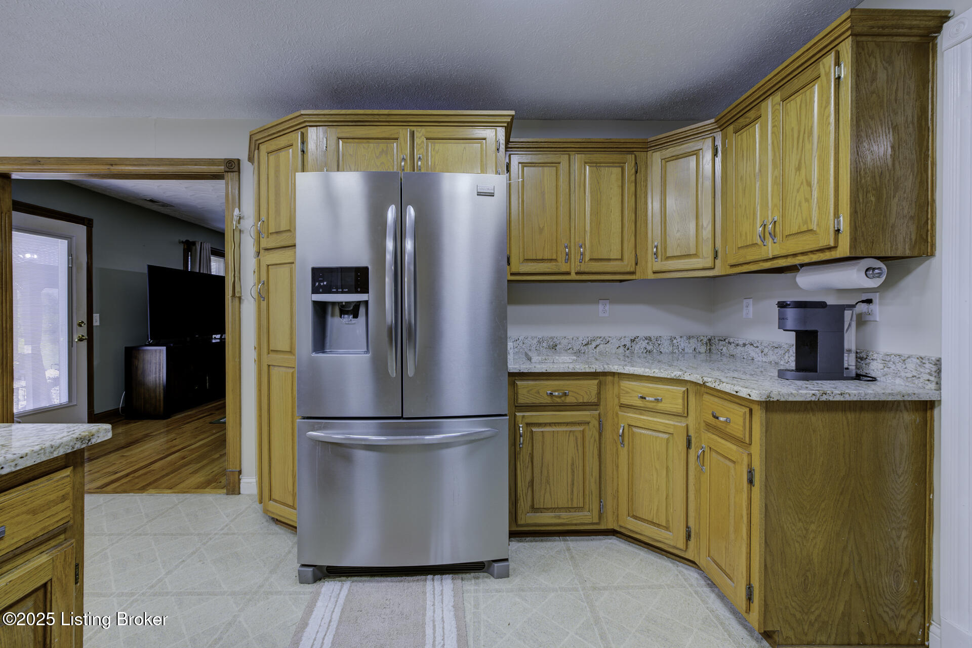 Bloomfield, Kentucky, 40008, United States, 3 Bedrooms Bedrooms, ,3 BathroomsBathrooms,Residential,For Sale,2000551