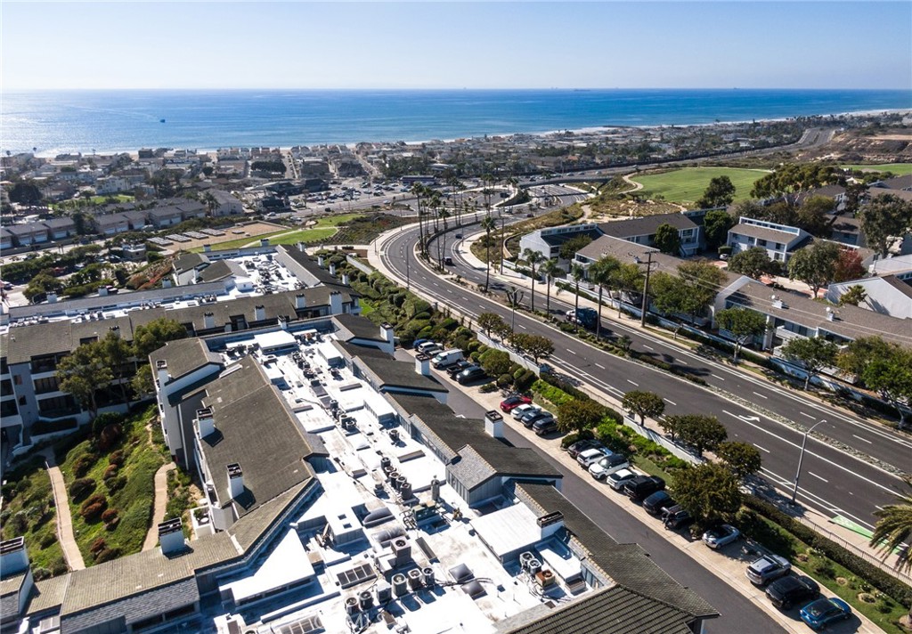 Newport Beach, California, 92663, United States, 1 Bedroom Bedrooms, ,1 BathroomBathrooms,Residential,For Sale,1990291