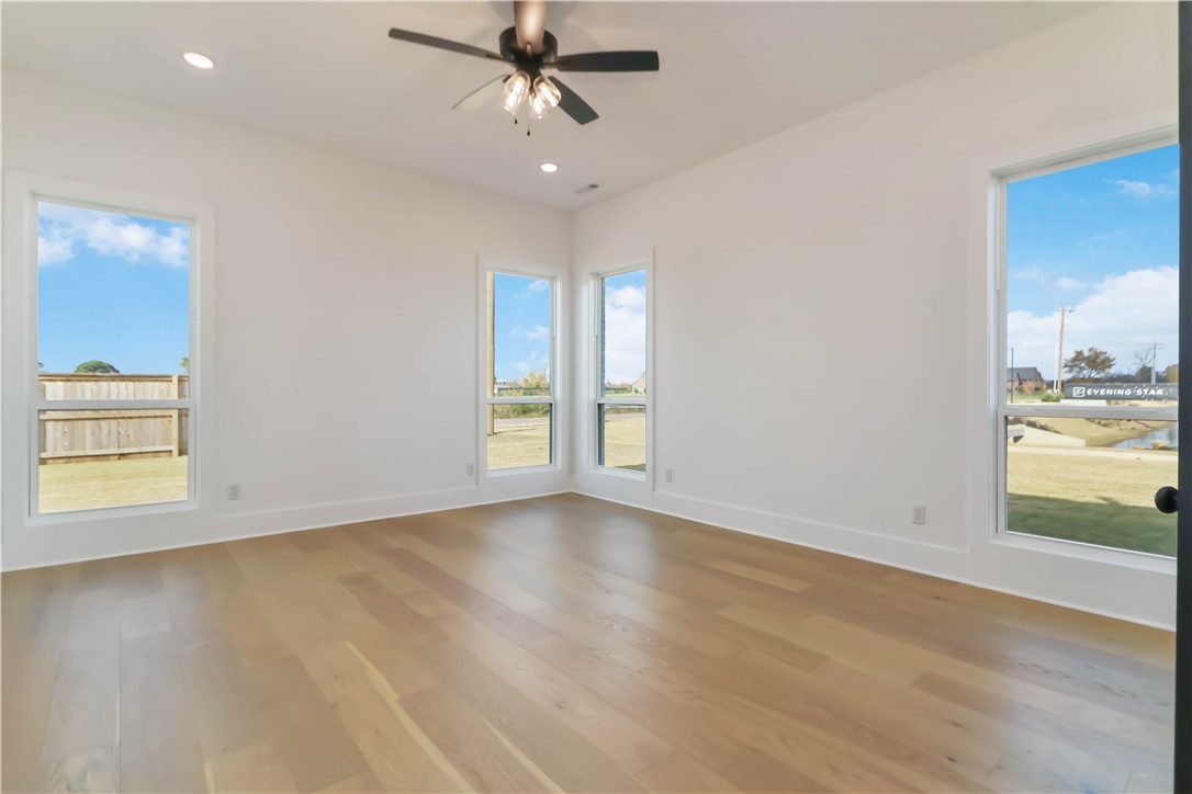 Bentonville, Arkansas, 72713, United States, 4 Bedrooms Bedrooms, ,3 BathroomsBathrooms,Residential,For Sale,1989586