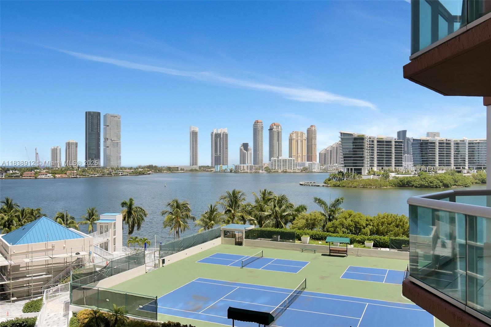 Aventura, Florida, 33180, United States, 2 Bedrooms Bedrooms, ,3 BathroomsBathrooms,Residential,For Sale,1910809