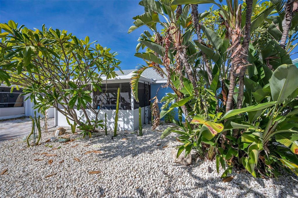 St Pete Beach, Florida, 33706, United States, 3 Bedrooms Bedrooms, ,2 BathroomsBathrooms,Residential,For Sale,1992565