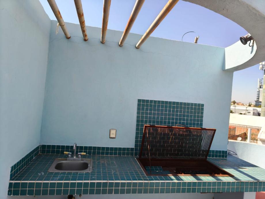 Loma Dorada, San Luis Potosí, San Luis Potosí, 78215, Mexico, 2 Bedrooms Bedrooms, ,3 BathroomsBathrooms,Residential,For Sale,Loma Dorada,1672502