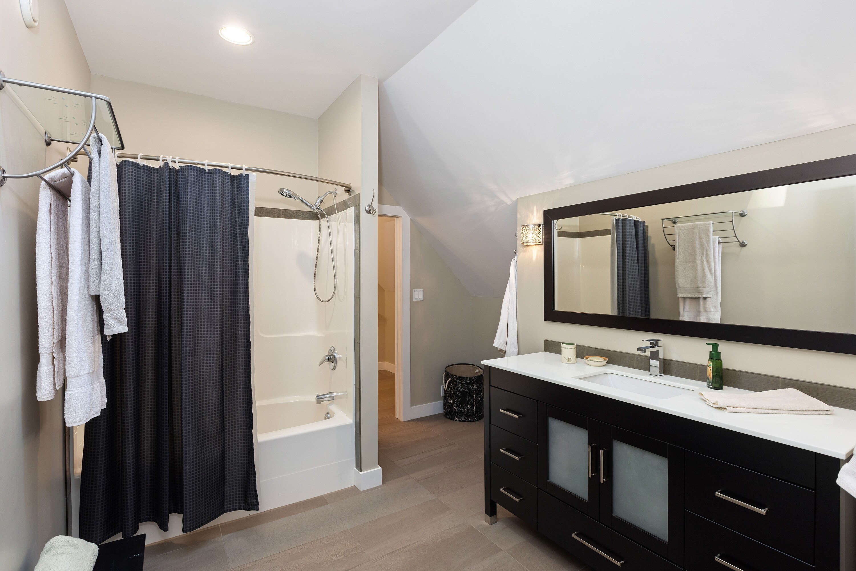  Idyllic Estate Residence - 物件實景