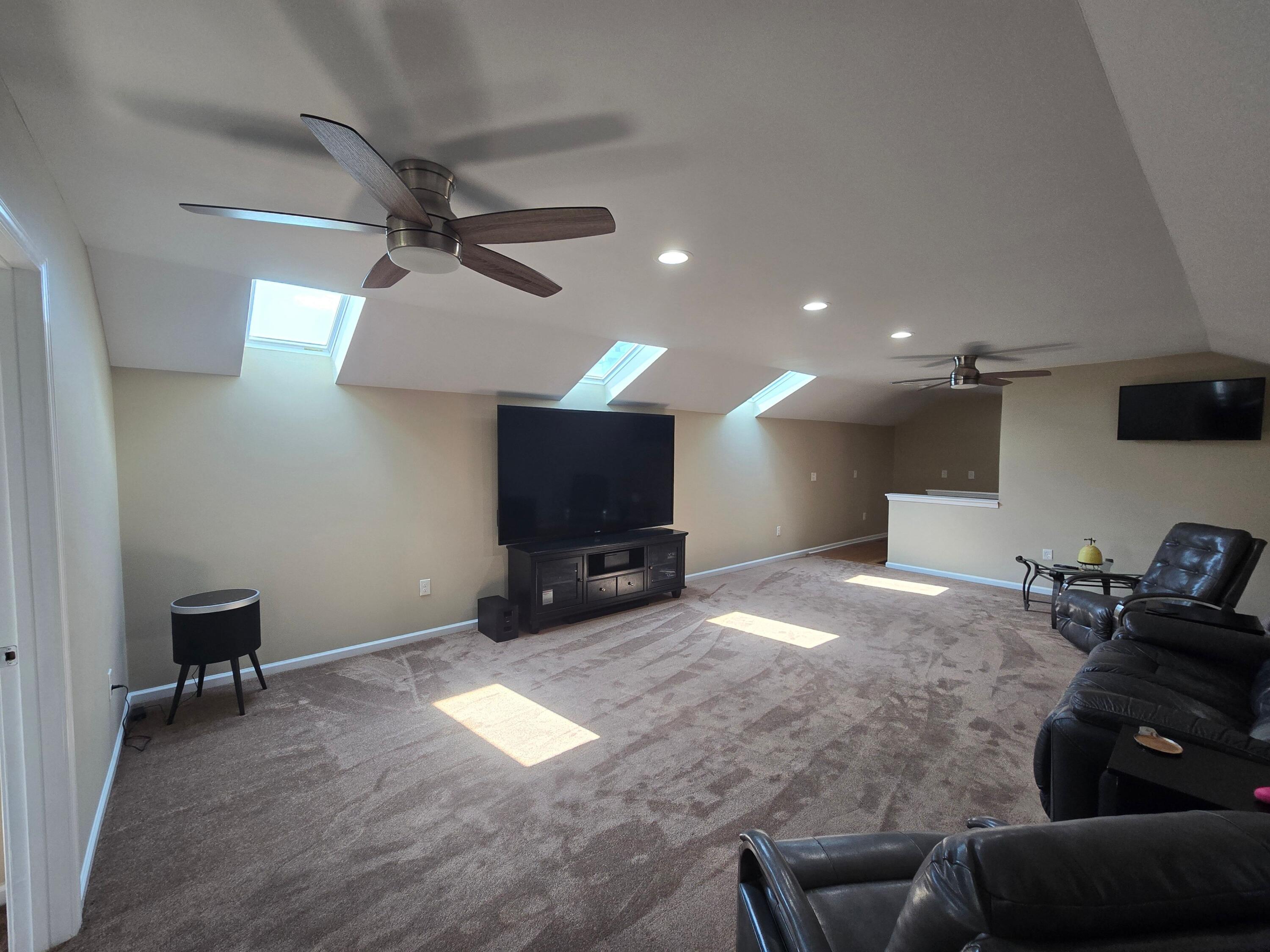 Belleville, Michigan, 48111, United States, 5 Bedrooms Bedrooms, ,5 BathroomsBathrooms,Residential,For Sale,1976520