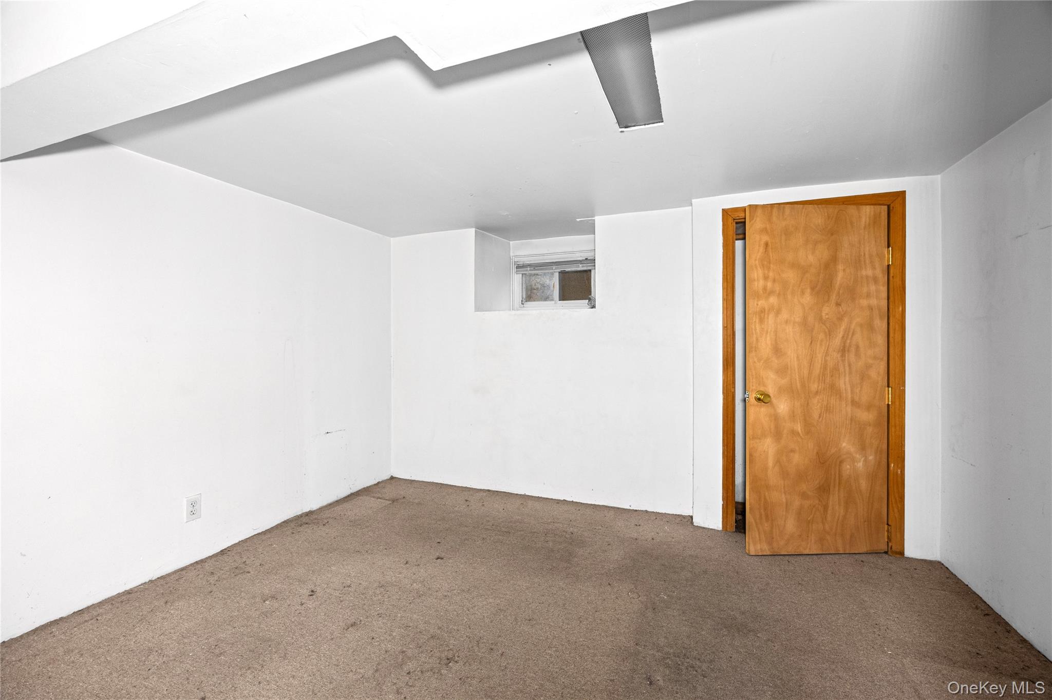 Uniondale, New York, 11553, United States, 4 Bedrooms Bedrooms, ,3 BathroomsBathrooms,Residential,For Sale,2049271