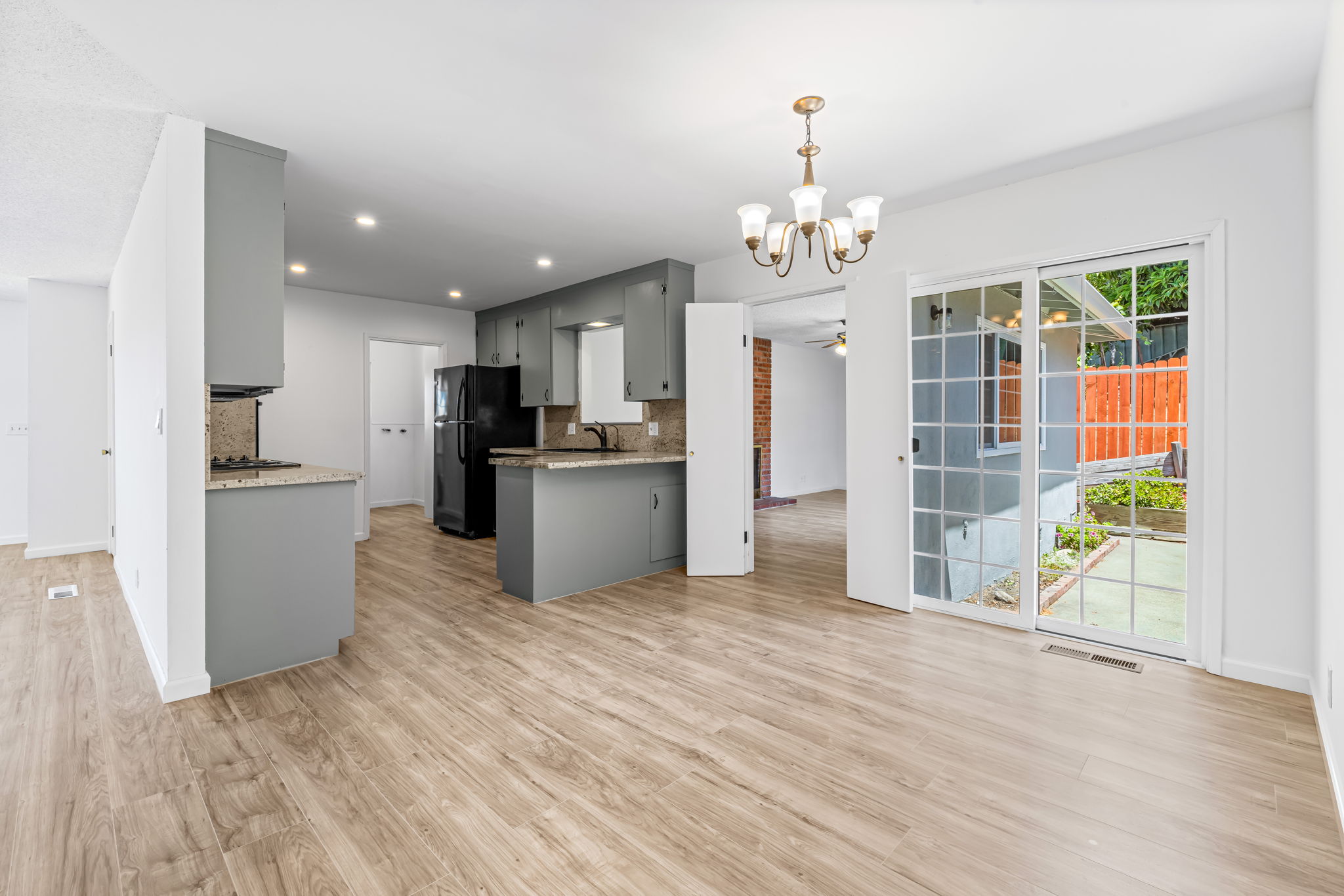 Watsonville, California, 95076, United States, 3 Bedrooms Bedrooms, ,2 BathroomsBathrooms,Residential,For Sale,1976793