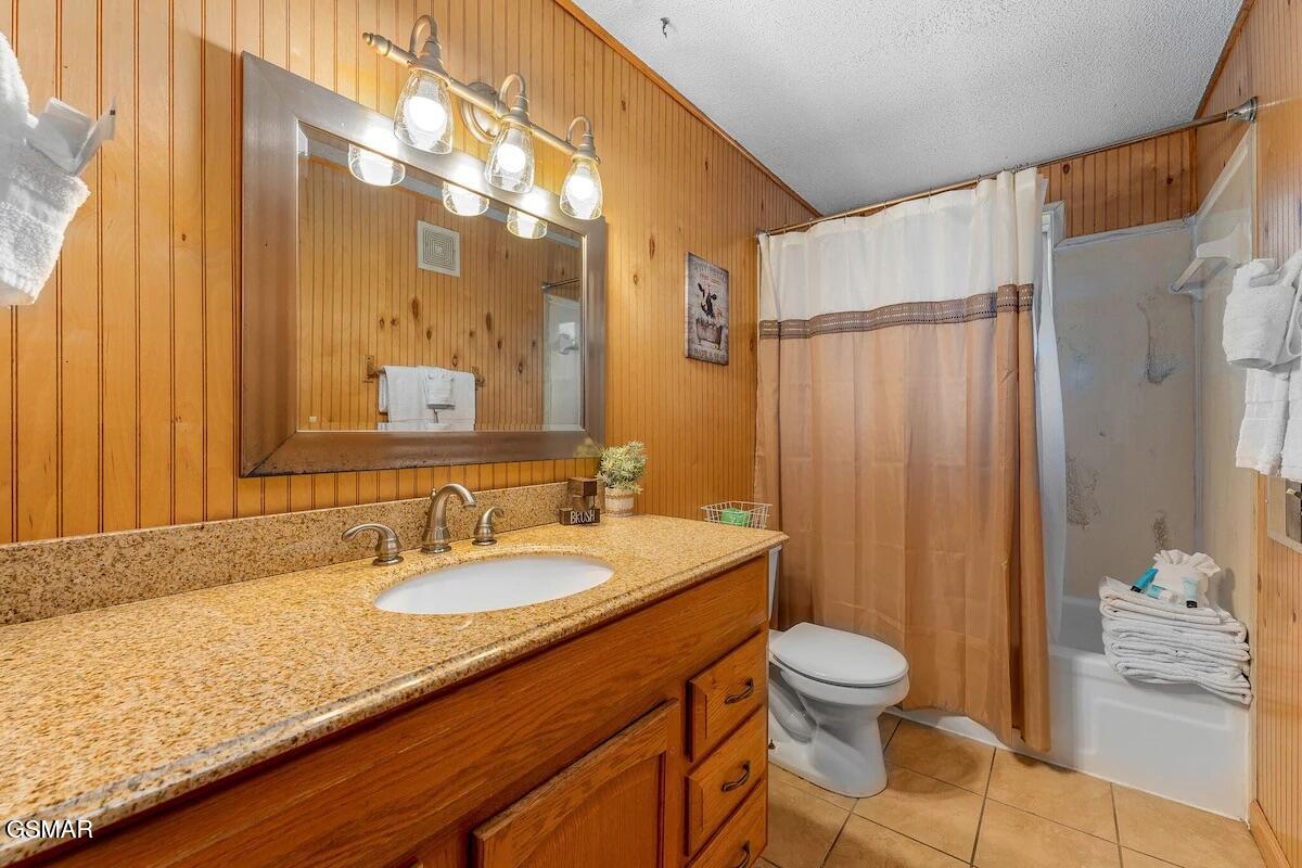 Gatlinburg, Tennessee, 37738, United States, 5 Bedrooms Bedrooms, ,4 BathroomsBathrooms,Residential,For Sale,2023747