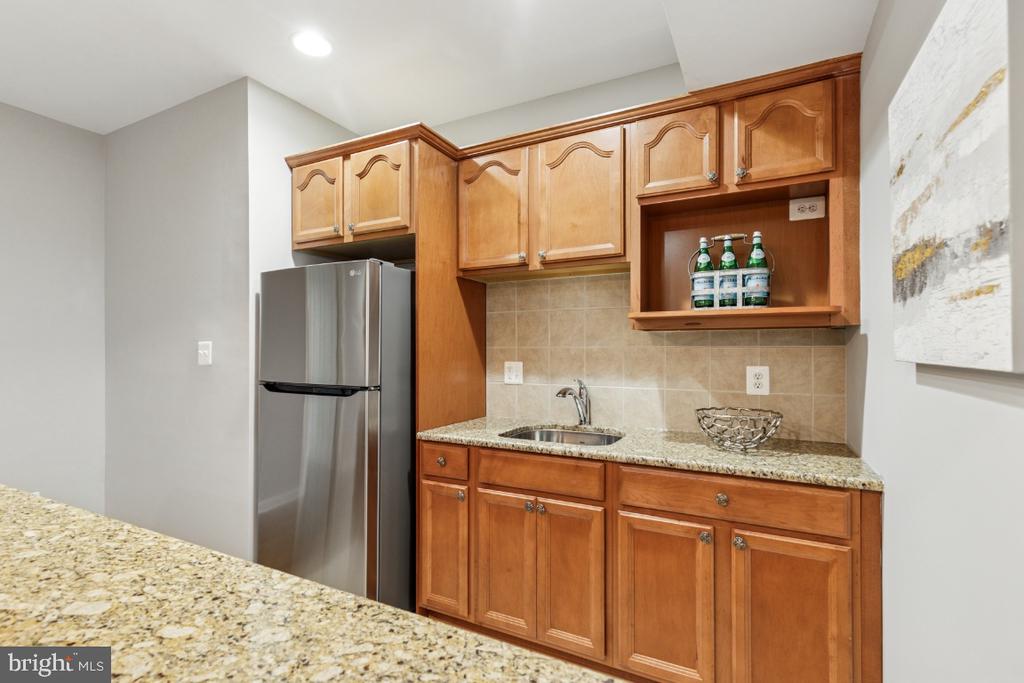 Ashburn, Virginia, 20147, United States, 5 Bedrooms Bedrooms, ,6 BathroomsBathrooms,Residential,For Sale,1839490
