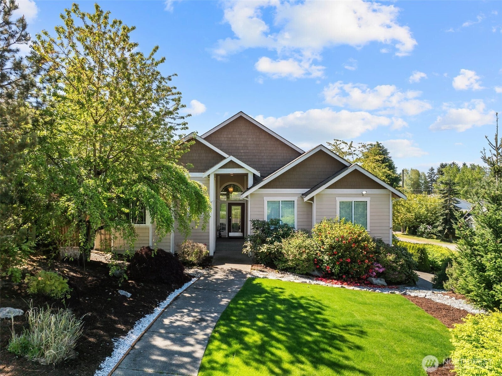 Tacoma, Washington, 98422, United States, 3 Bedrooms Bedrooms, ,3 BathroomsBathrooms,Residential,For Sale,1924531
