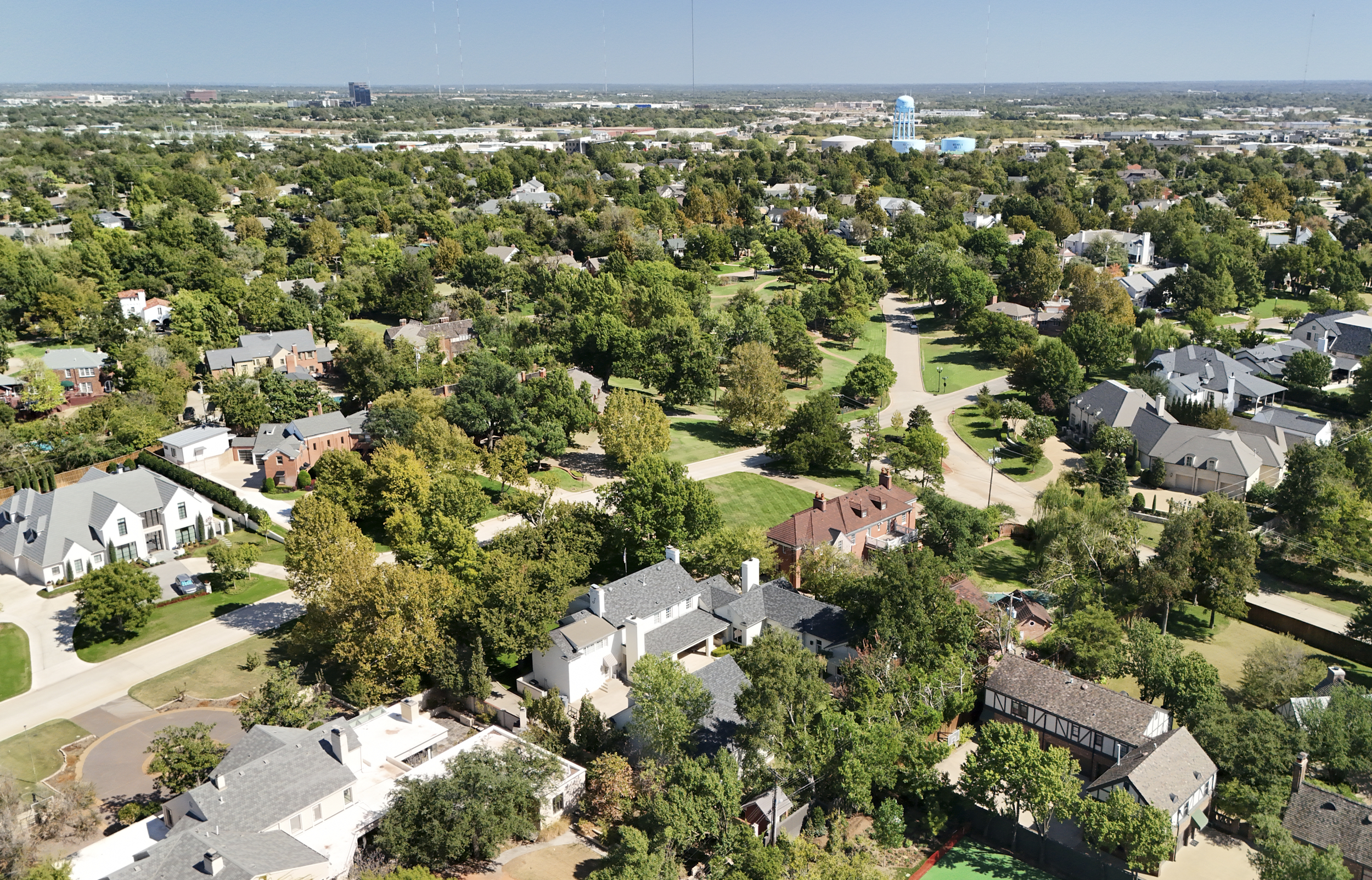  6803 Avondale Drive, Nichols Hills, OK 73116 - 物件實景