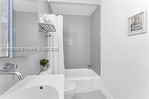 MIAMI SHORES, Florida, 33138, United States, 2 Bedrooms Bedrooms, ,3 BathroomsBathrooms,Residential,For Sale,1876203