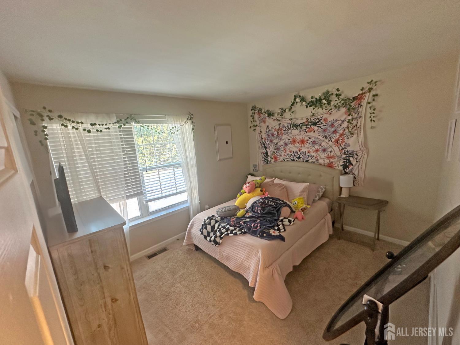 Franklin Twsp, New Jersey, 08873, United States, 3 Bedrooms Bedrooms, ,3 BathroomsBathrooms,Residential,For Sale,1942876