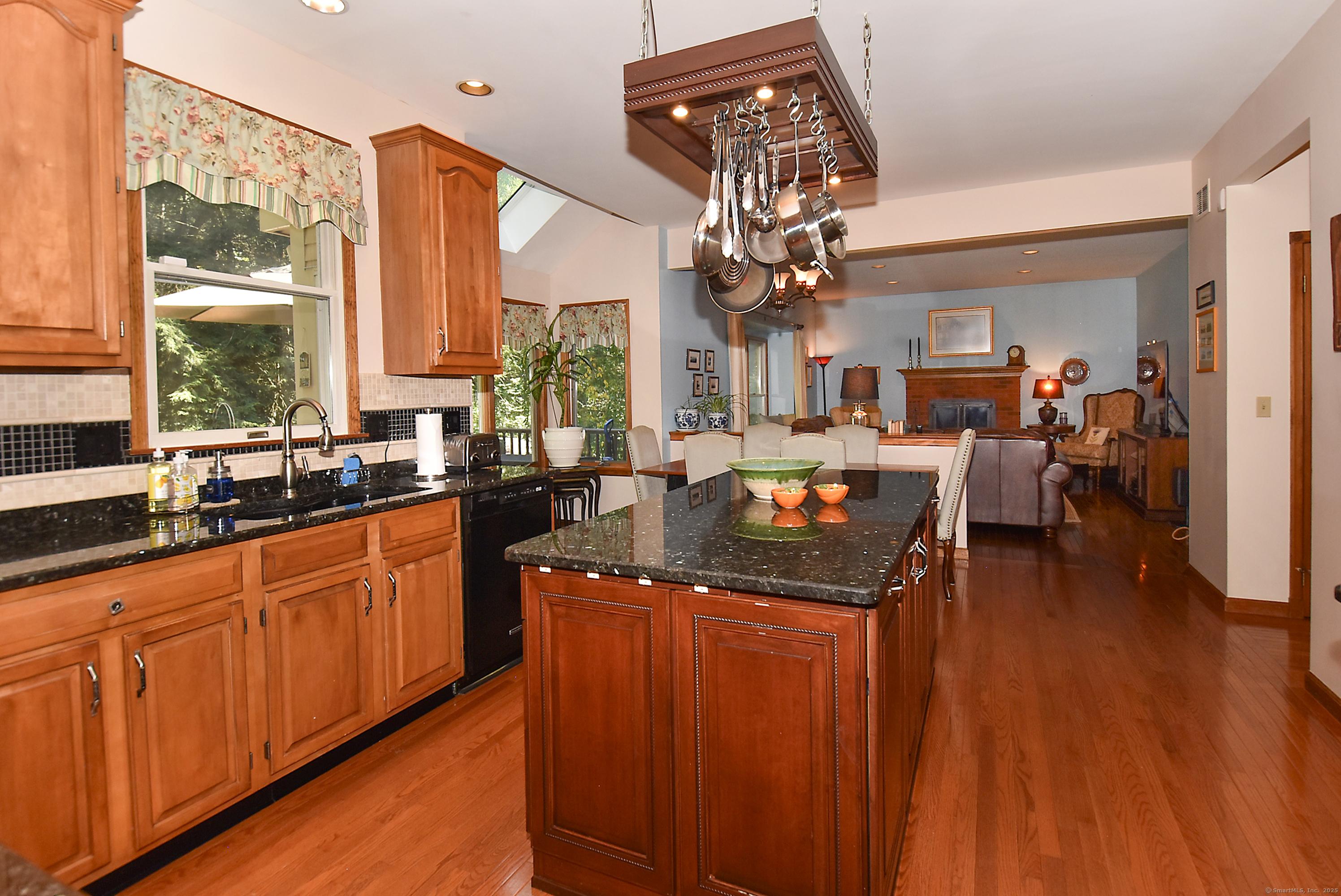 Windsor, Connecticut, 06095, United States, 4 Bedrooms Bedrooms, ,3 BathroomsBathrooms,Residential,For Sale,1936902