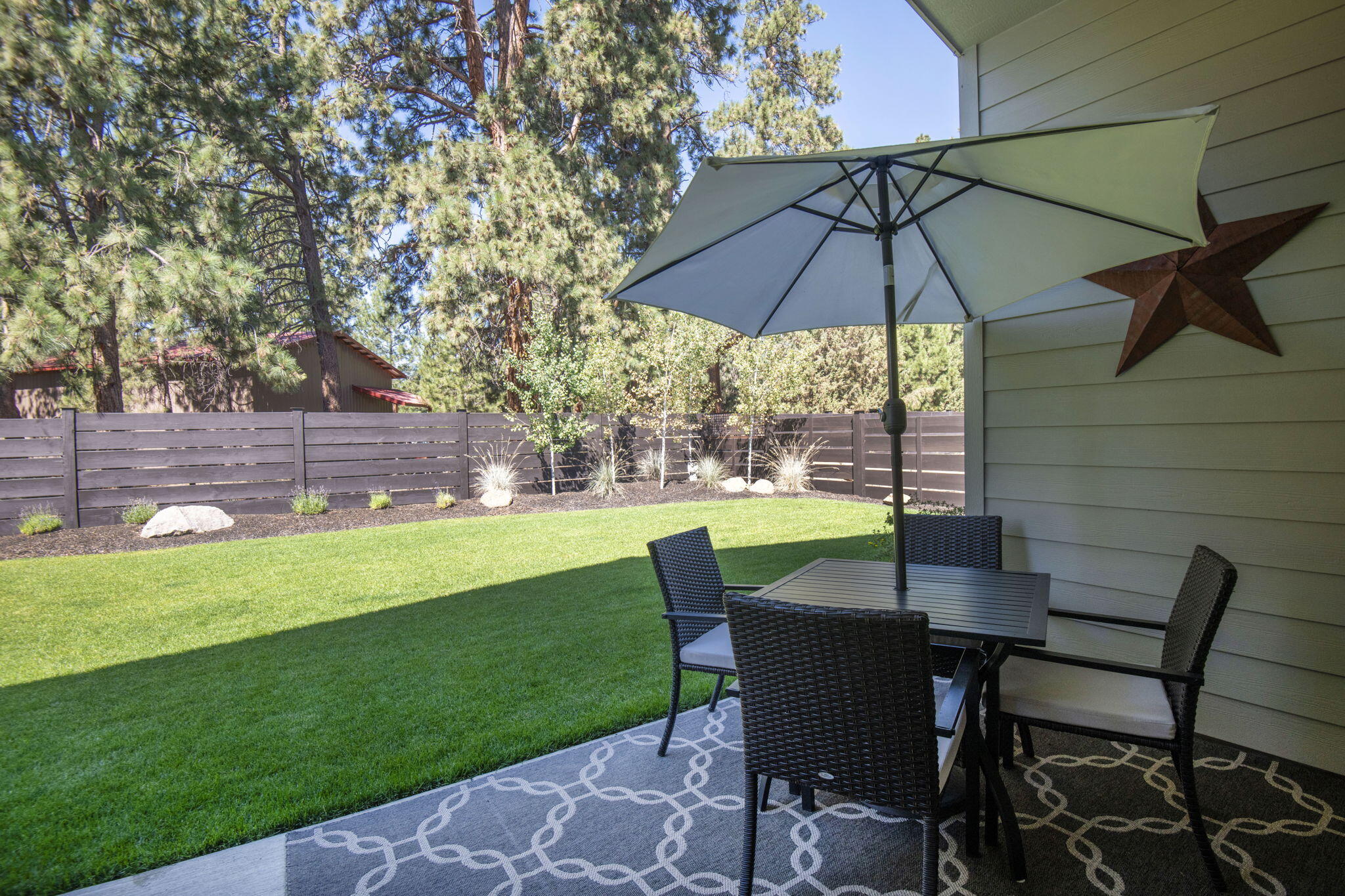 Sisters, Oregon, 97759, United States, 3 Bedrooms Bedrooms, ,2 BathroomsBathrooms,Residential,For Sale,1738926