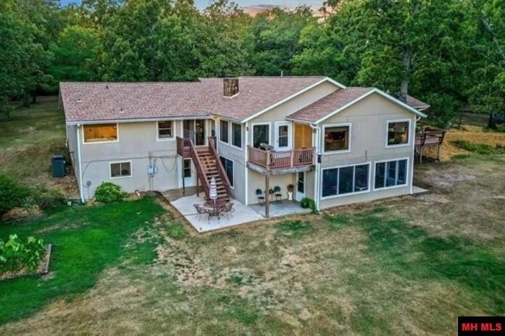 Mountain Home, Arkansas, 72653, United States, 5 Bedrooms Bedrooms, ,4 BathroomsBathrooms,Residential,For Sale,2031508