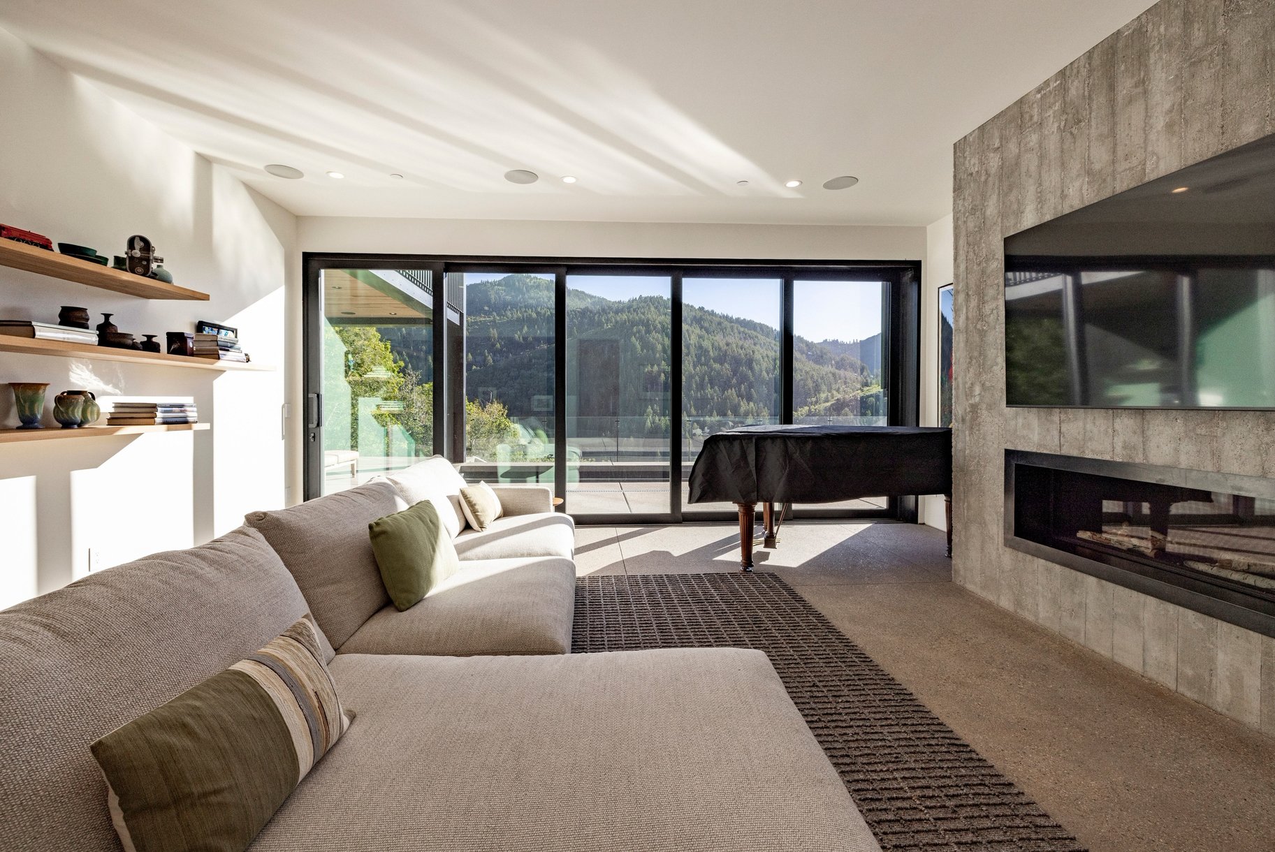  One-of-a-Kind Modern Pinebrook Residence - 物件實景