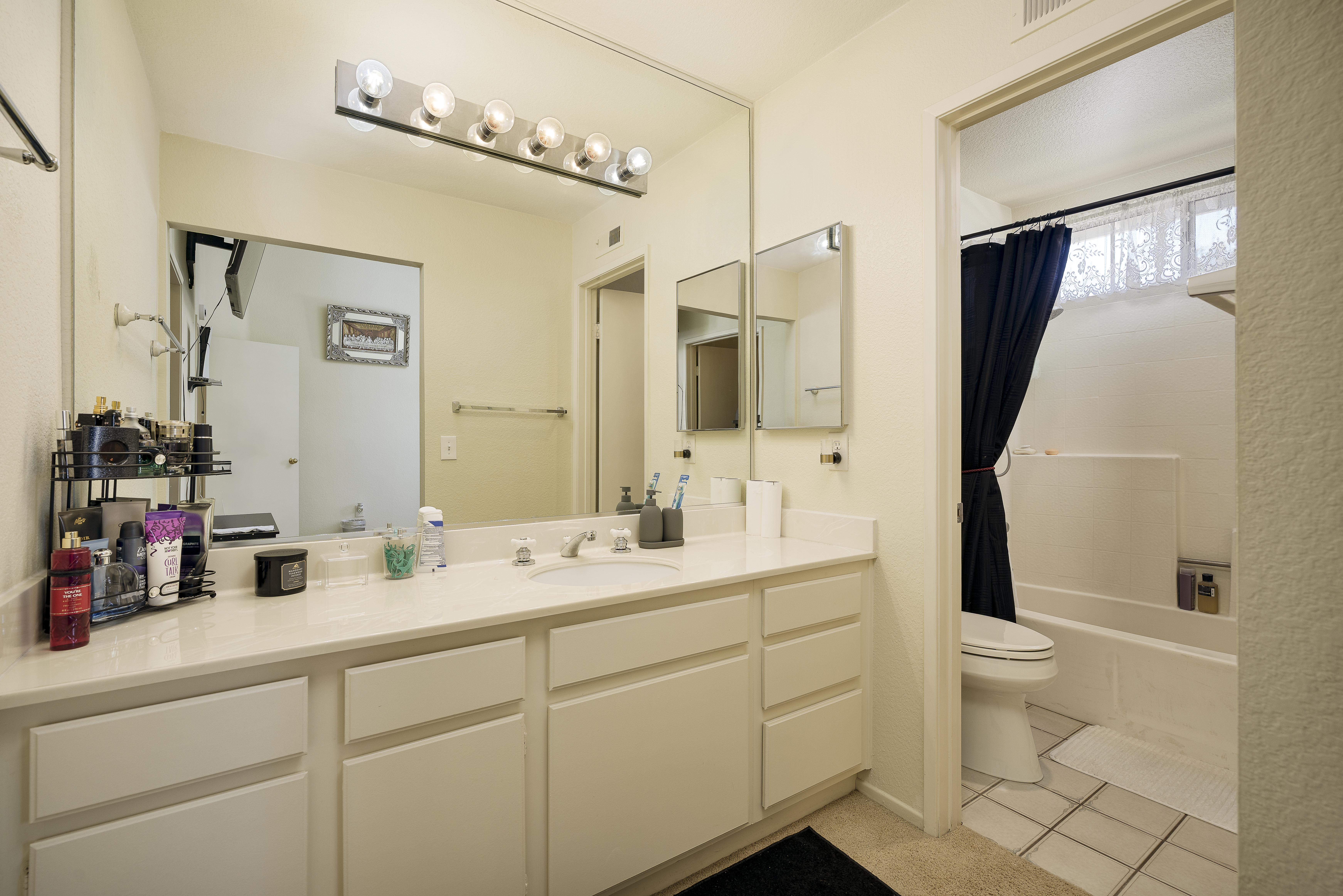  13576 Eucalyptus Street, Tustin, CA 92782 - 物件實景