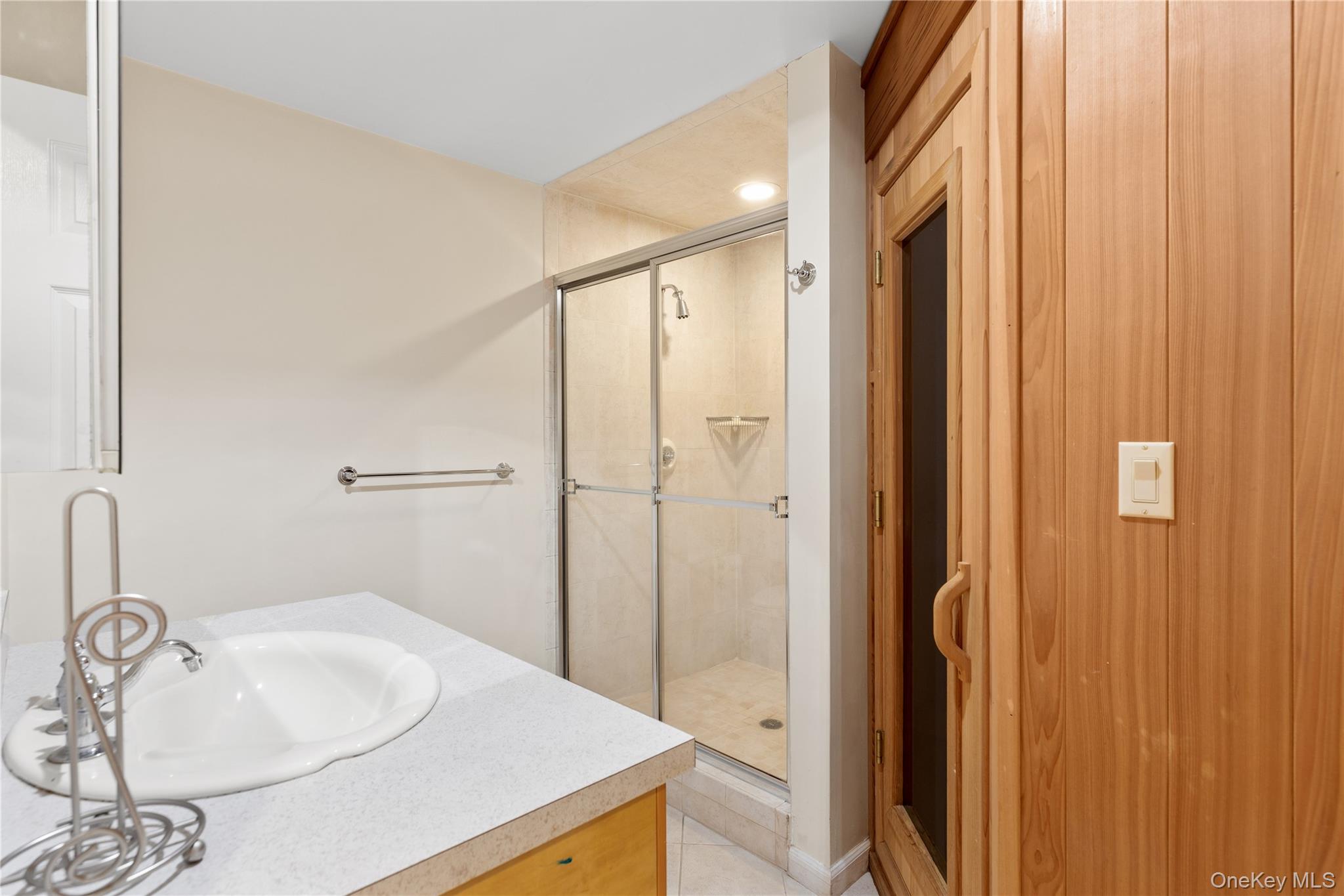  14 Meadow Lane, Manhasset, NY 11030 - 物件實景
