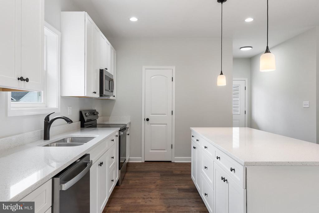 Boyce, Virginia, 22620, United States, 3 Bedrooms Bedrooms, ,3 BathroomsBathrooms,Residential,For Sale,1980169